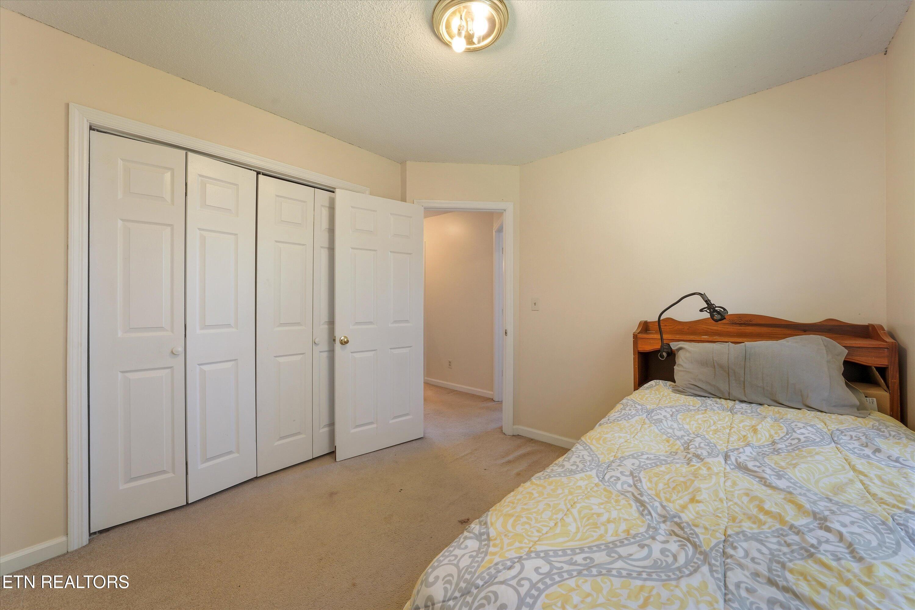 2429 Village Lane Athens TN 37303