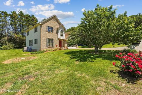 2429 Village Lane Athens TN 37303