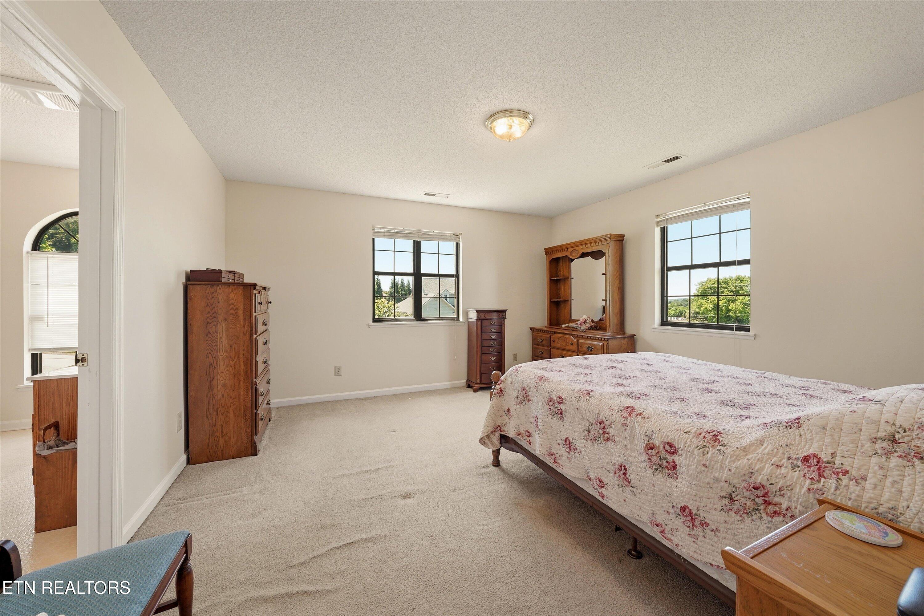 2429 Village Lane Athens TN 37303