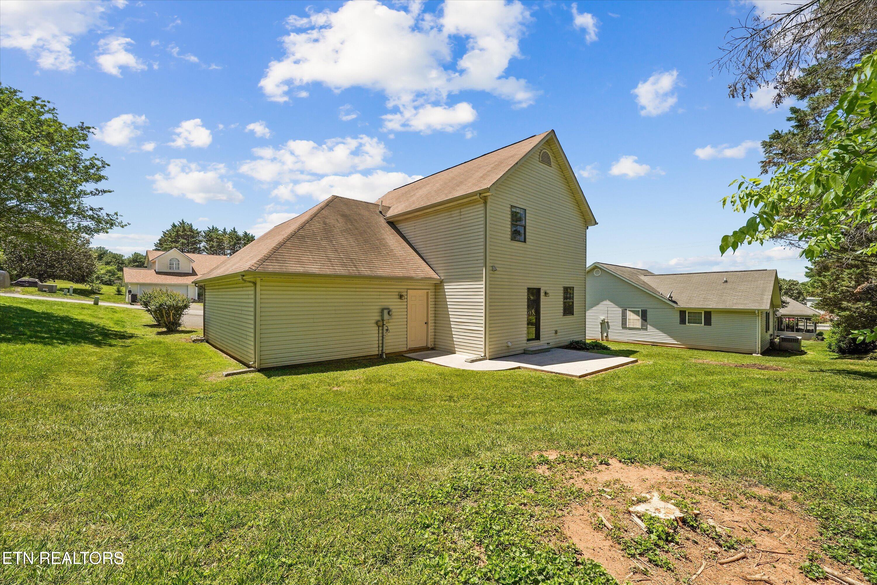 2429 Village Lane Athens TN 37303