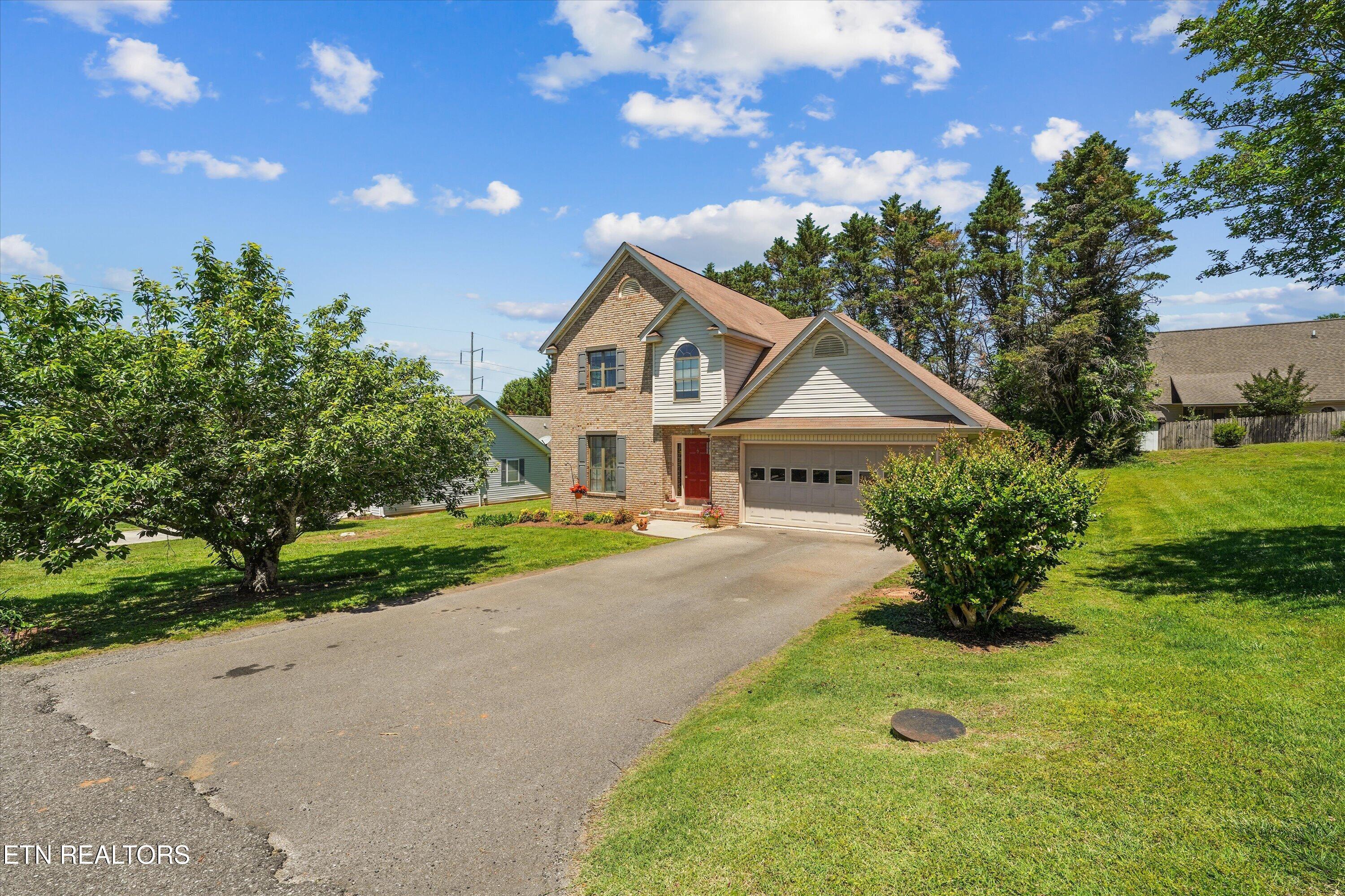 2429 Village Lane Athens TN 37303