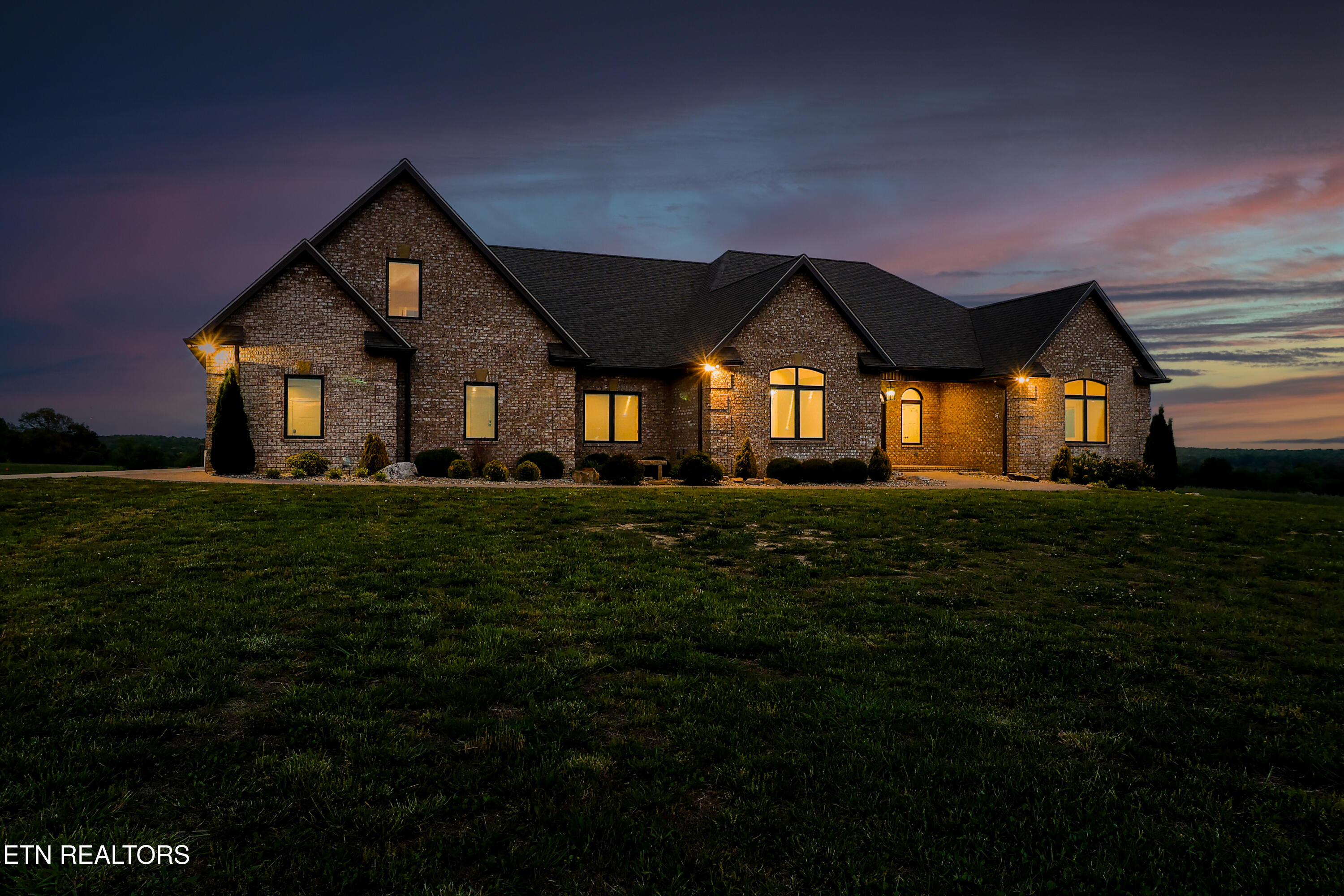 1150 Eldridge Loop Crossville TN 38571