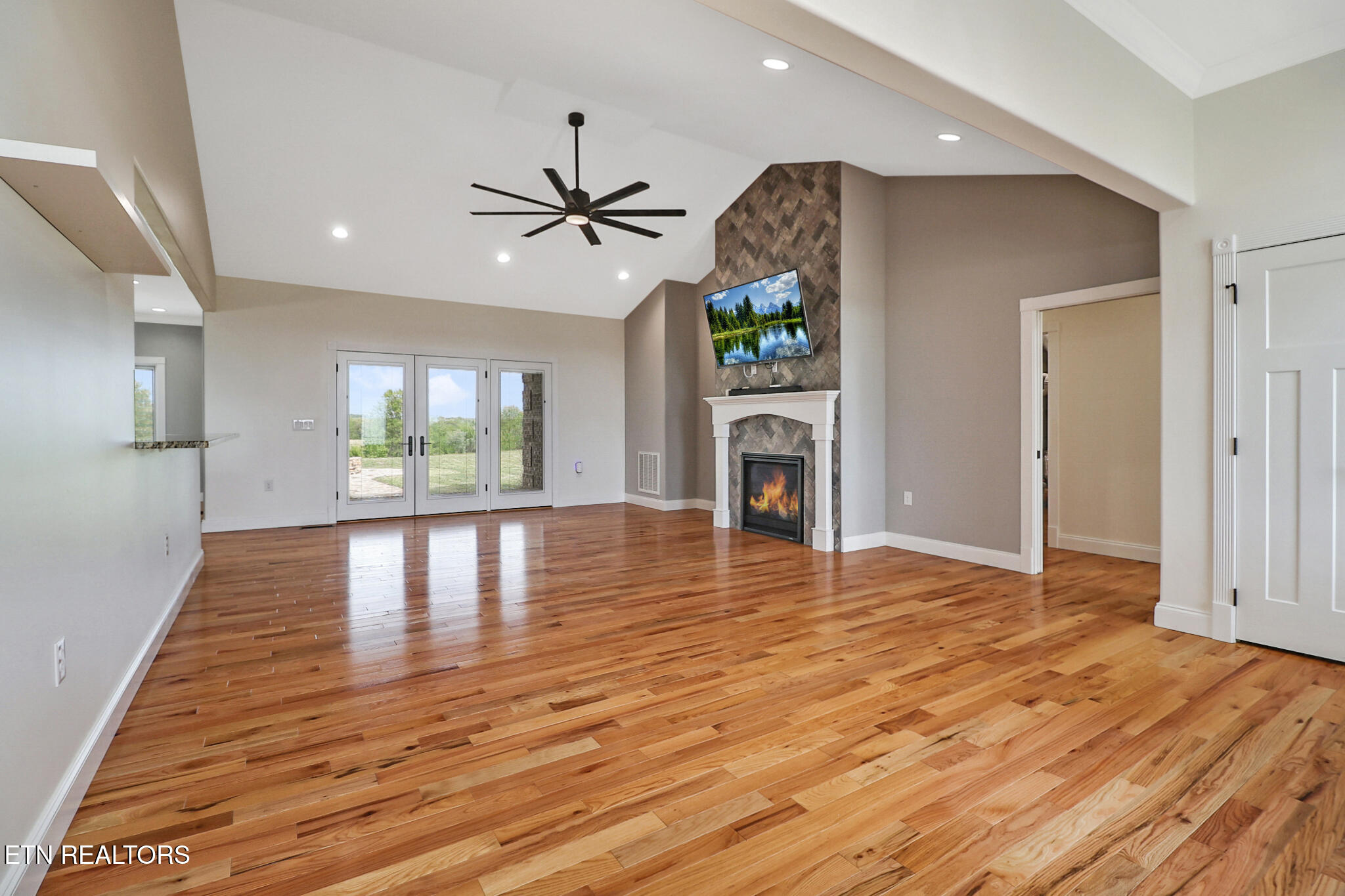 1150 Eldridge Loop Crossville TN 38571