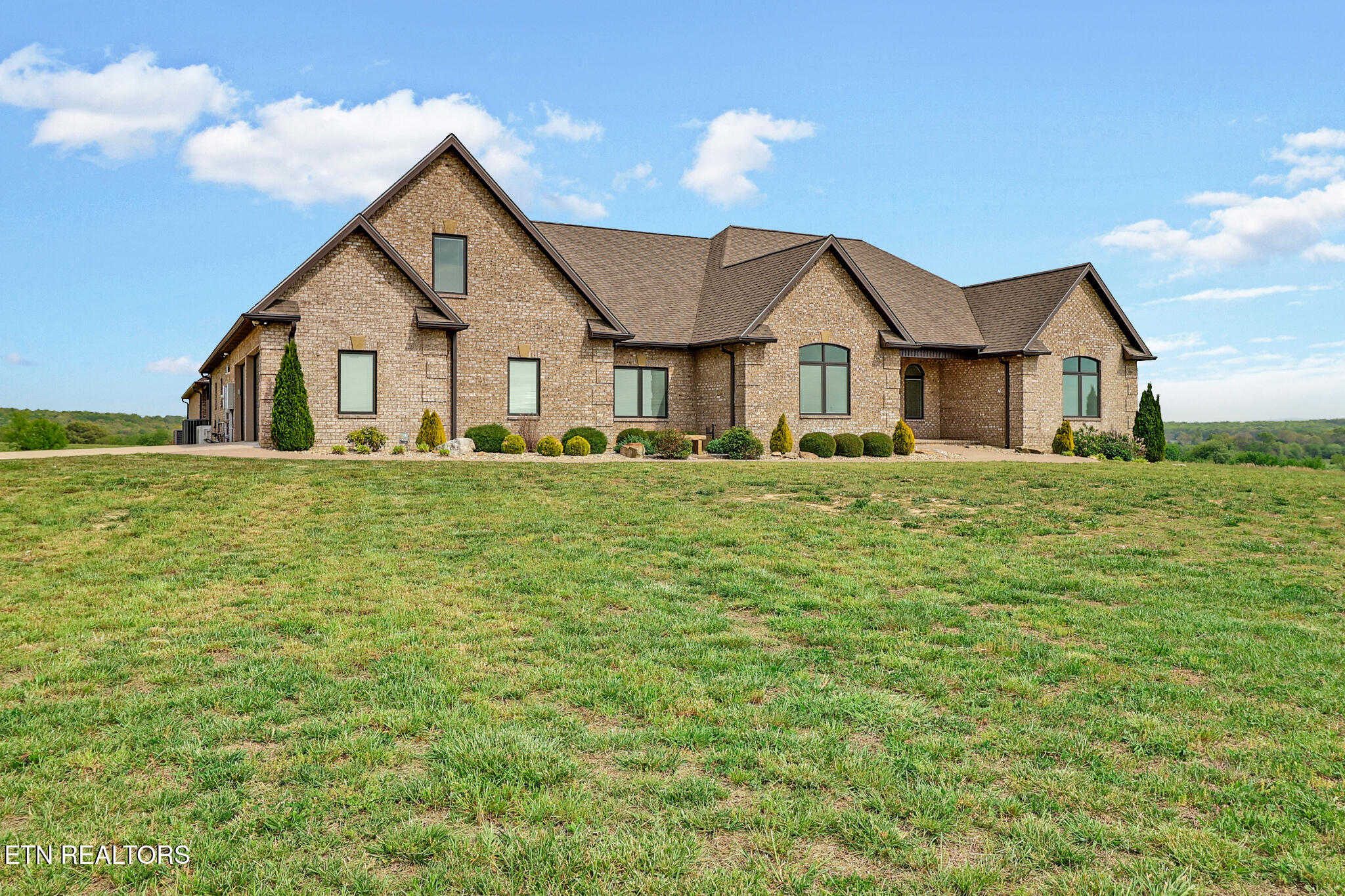 1150 Eldridge Loop Crossville TN 38571