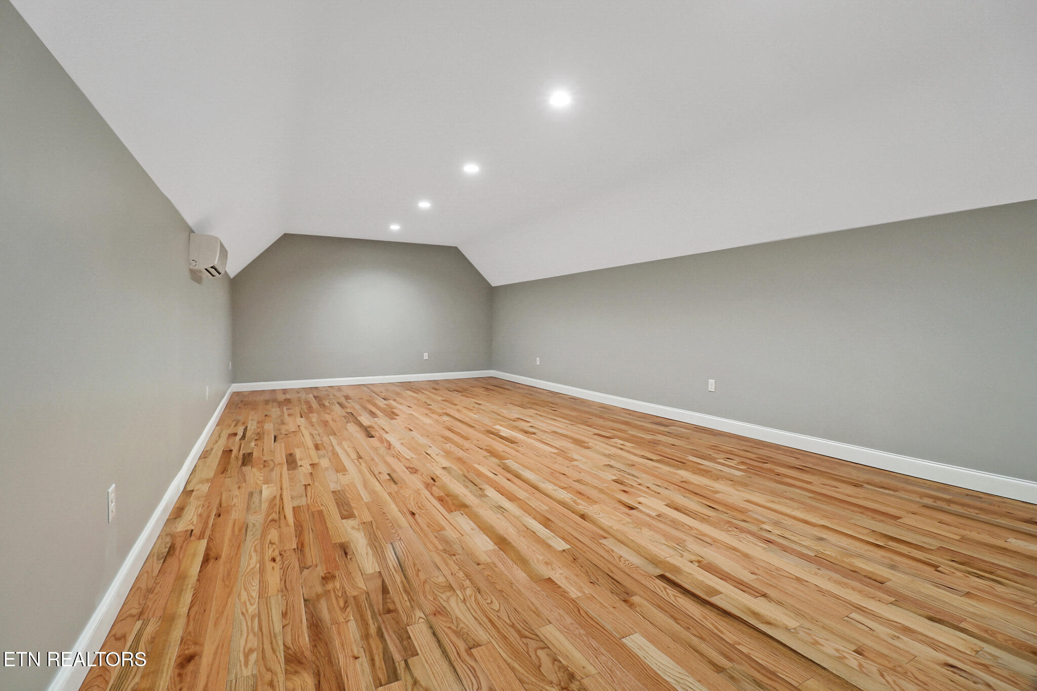 1150 Eldridge Loop Crossville TN 38571