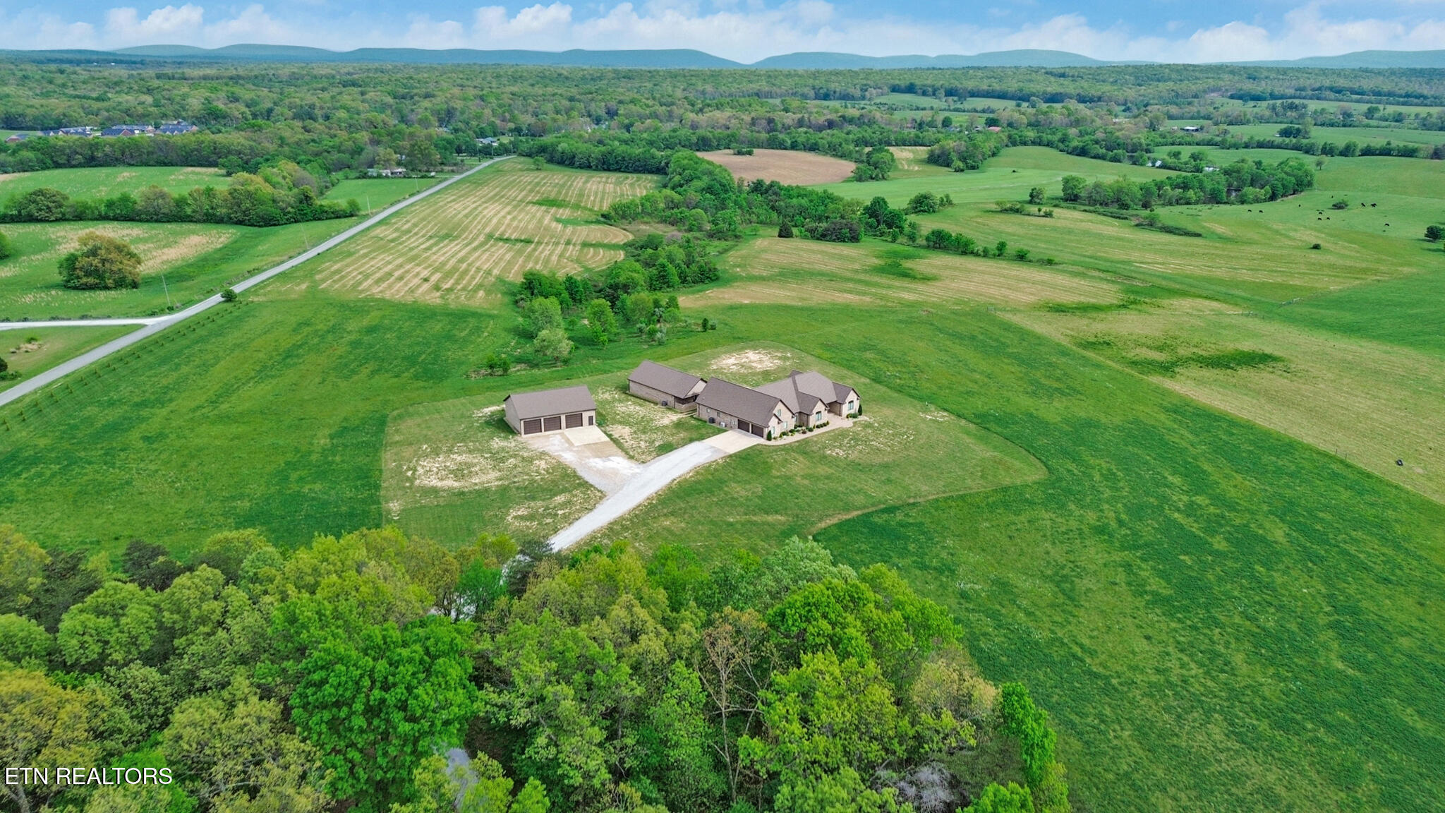 1150 Eldridge Loop Crossville TN 38571