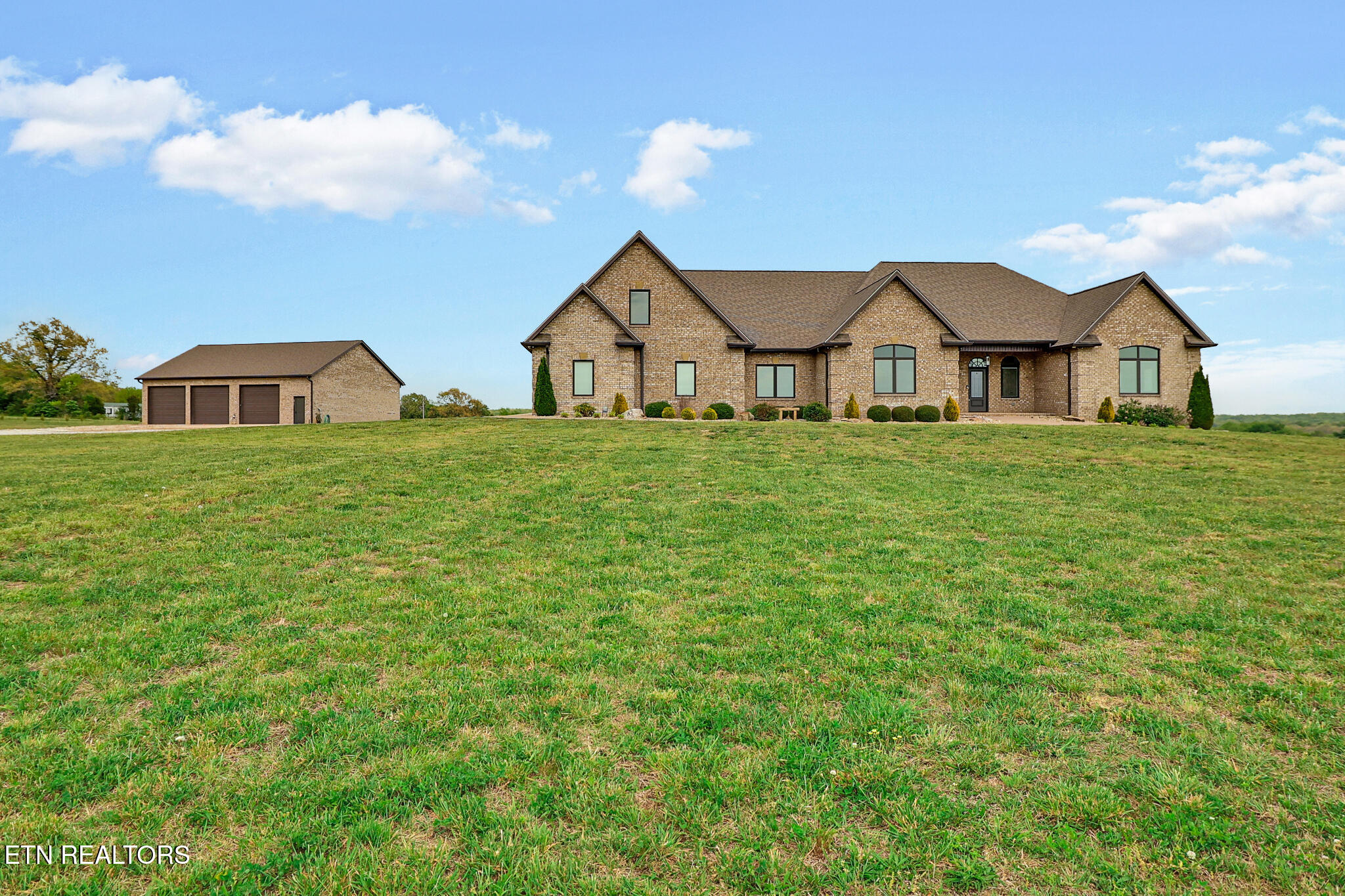 1150 Eldridge Loop Crossville TN 38571