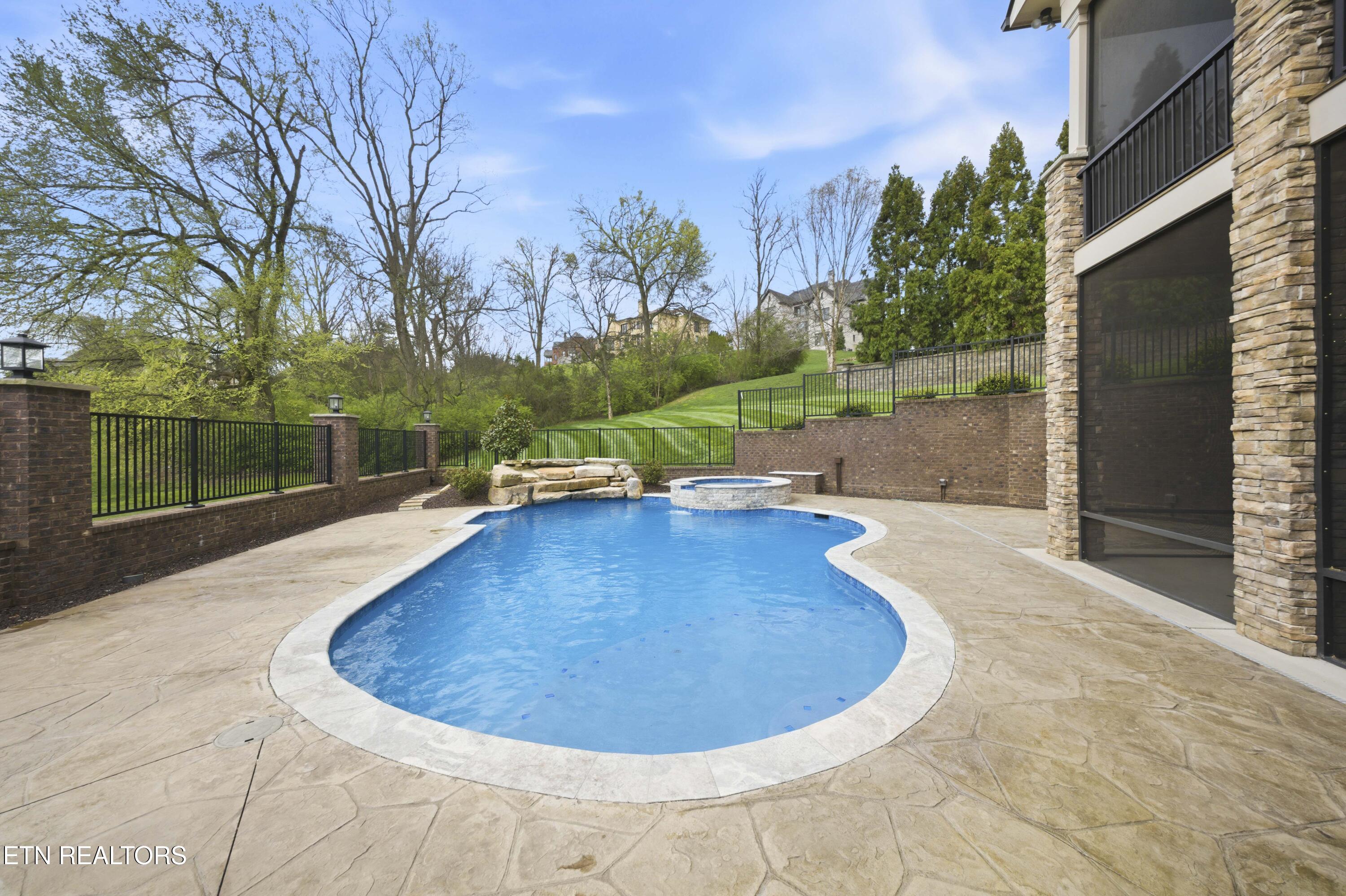 12706 Highwick Circle Knoxville TN 37934