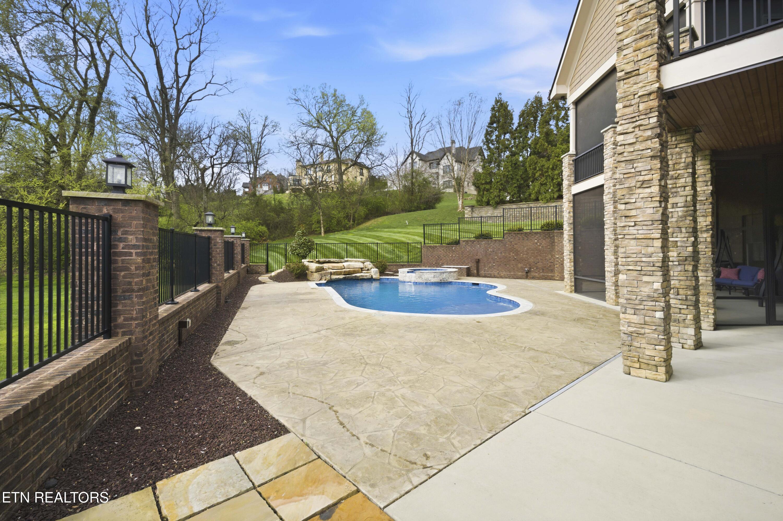 12706 Highwick Circle Knoxville TN 37934