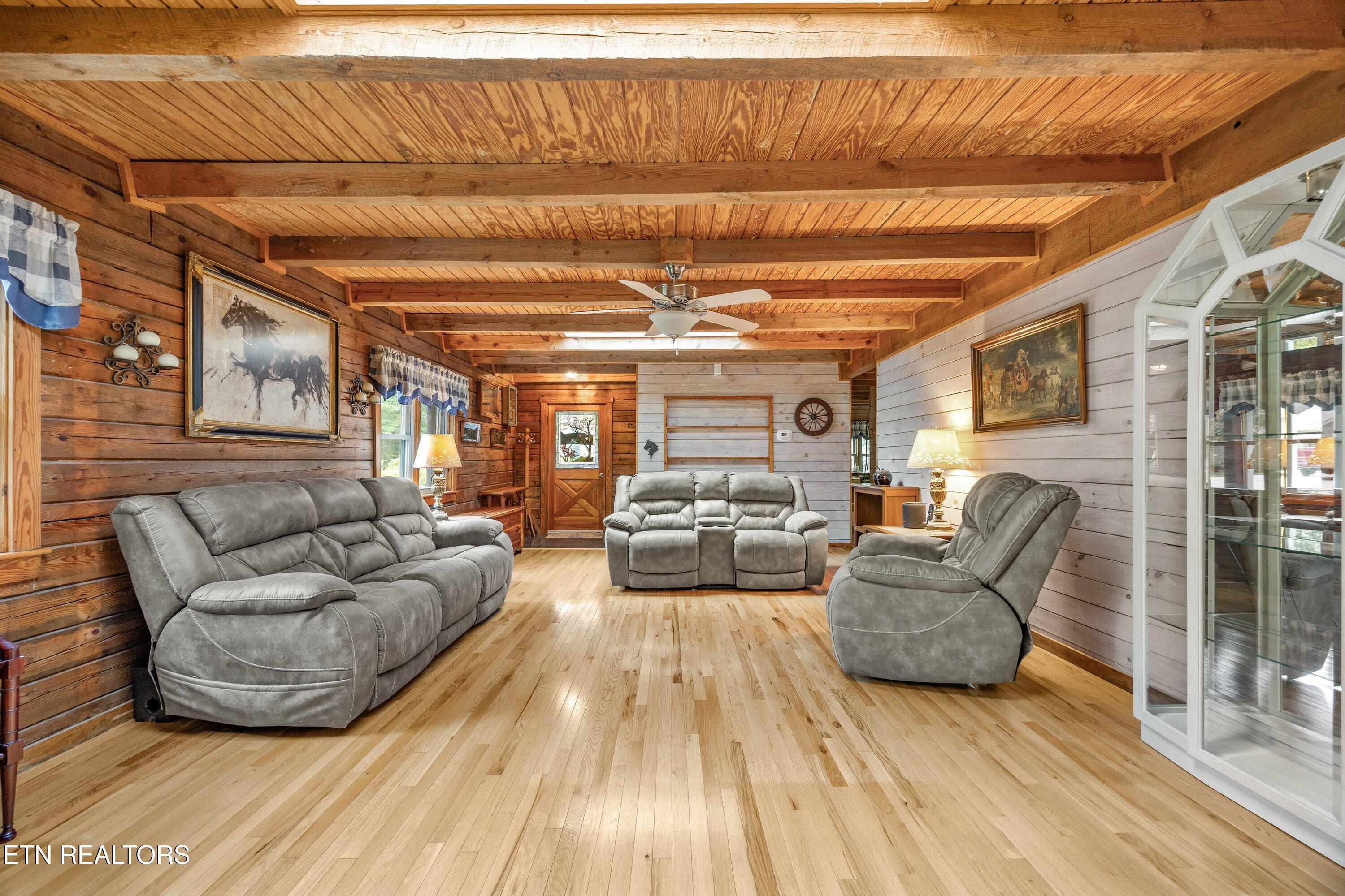 16 Bingham Way Crossville TN 38558