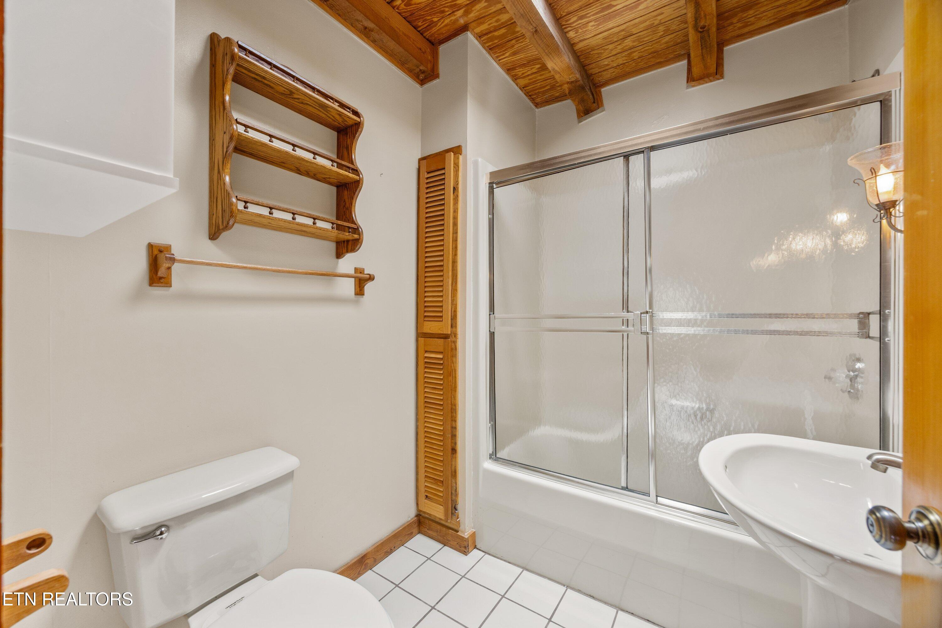 16 Bingham Way Crossville TN 38558