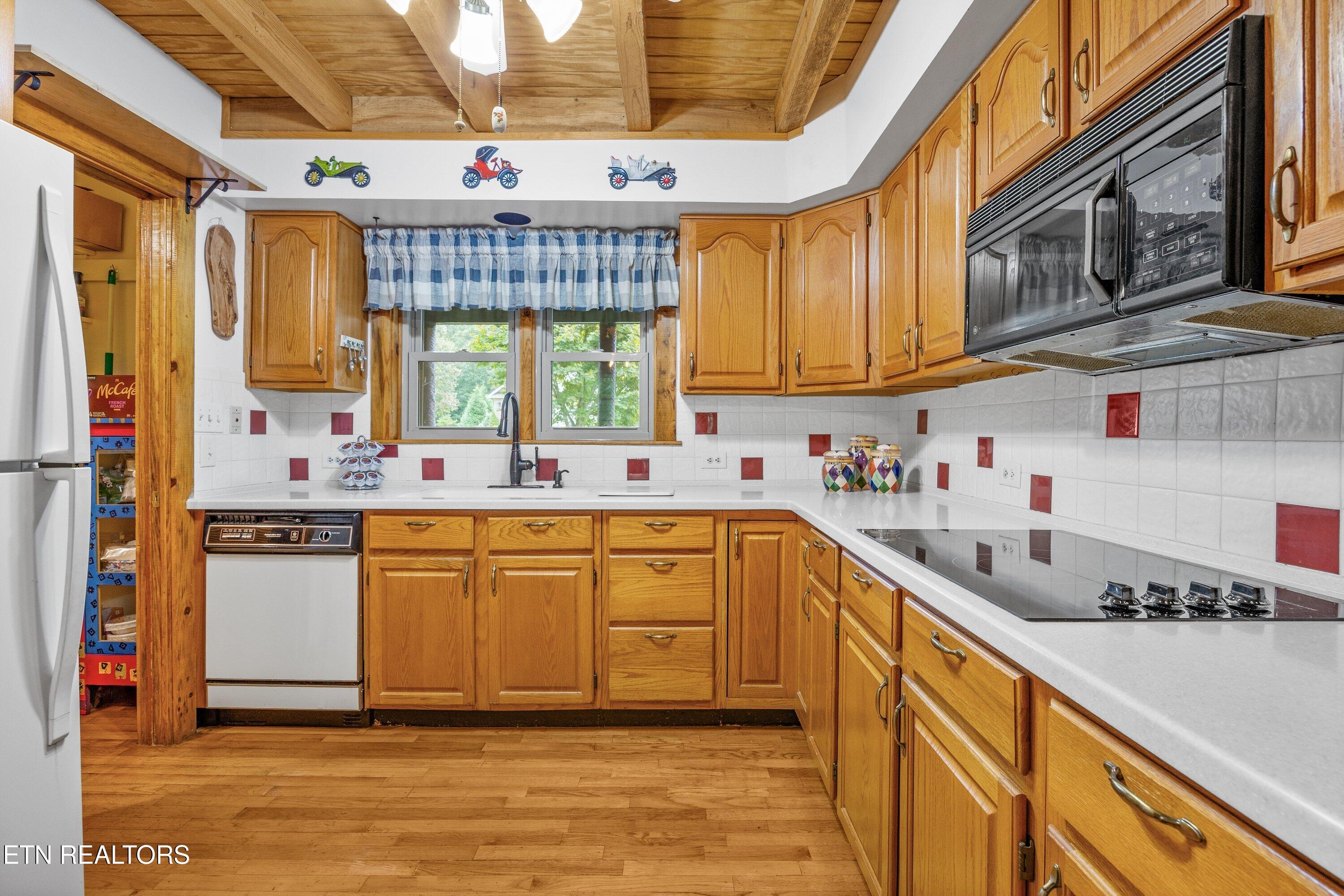 16 Bingham Way Crossville TN 38558