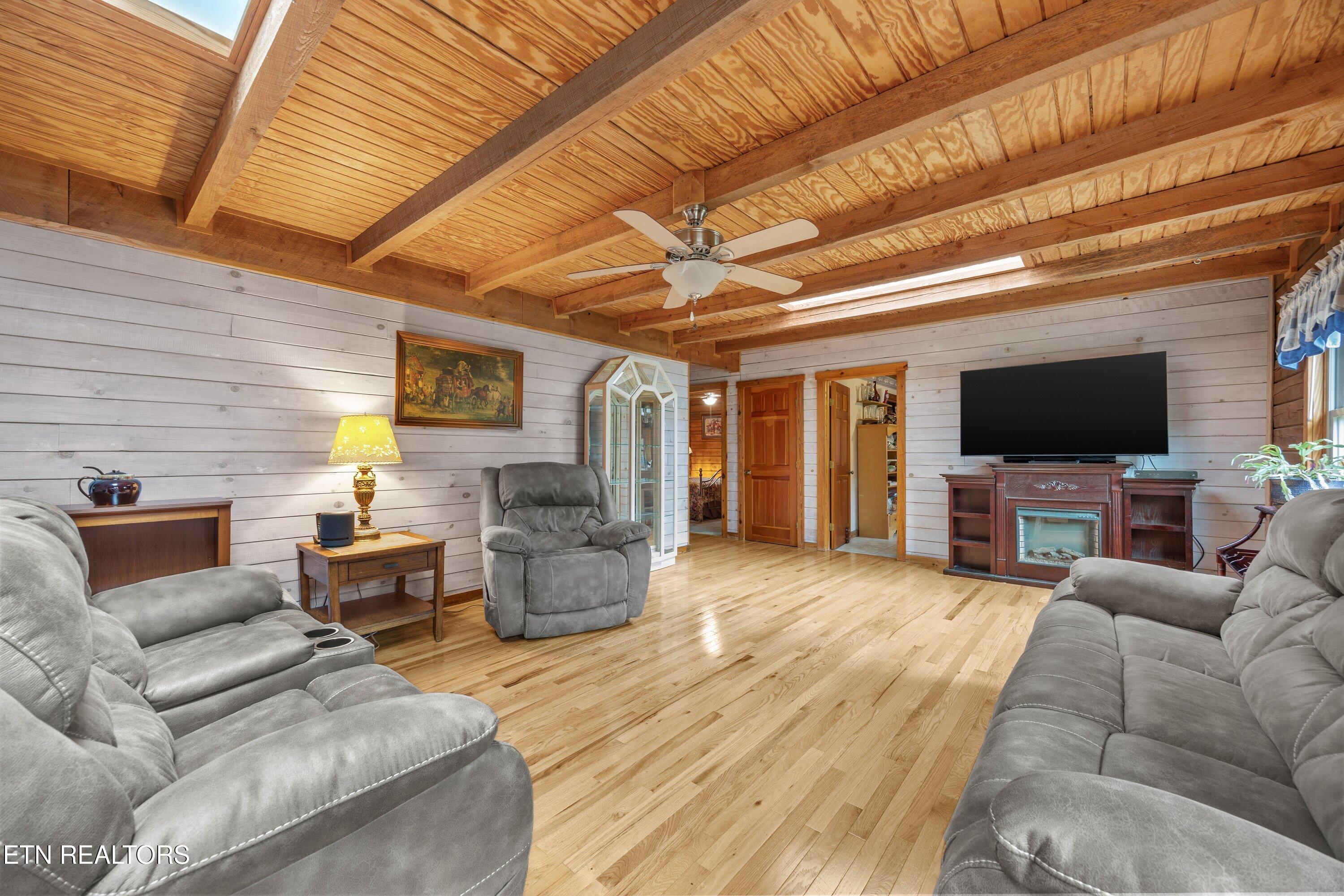 16 Bingham Way Crossville TN 38558