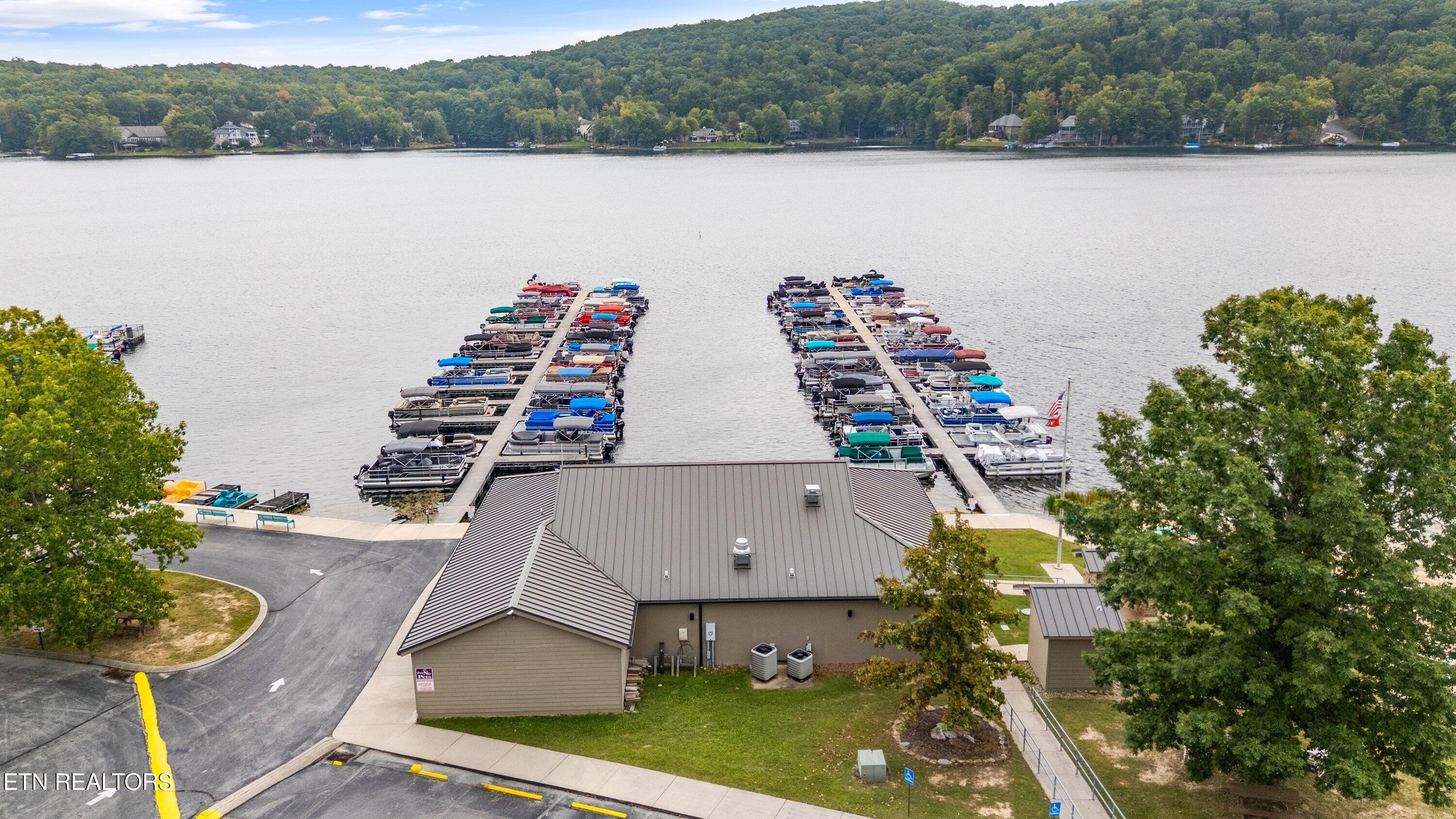 16 Bingham Way Crossville TN 38558