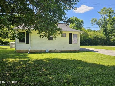 1341 Blockhouse Valley Road Clinton TN 37716