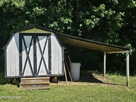 1341 Blockhouse Valley Road Clinton TN 37716