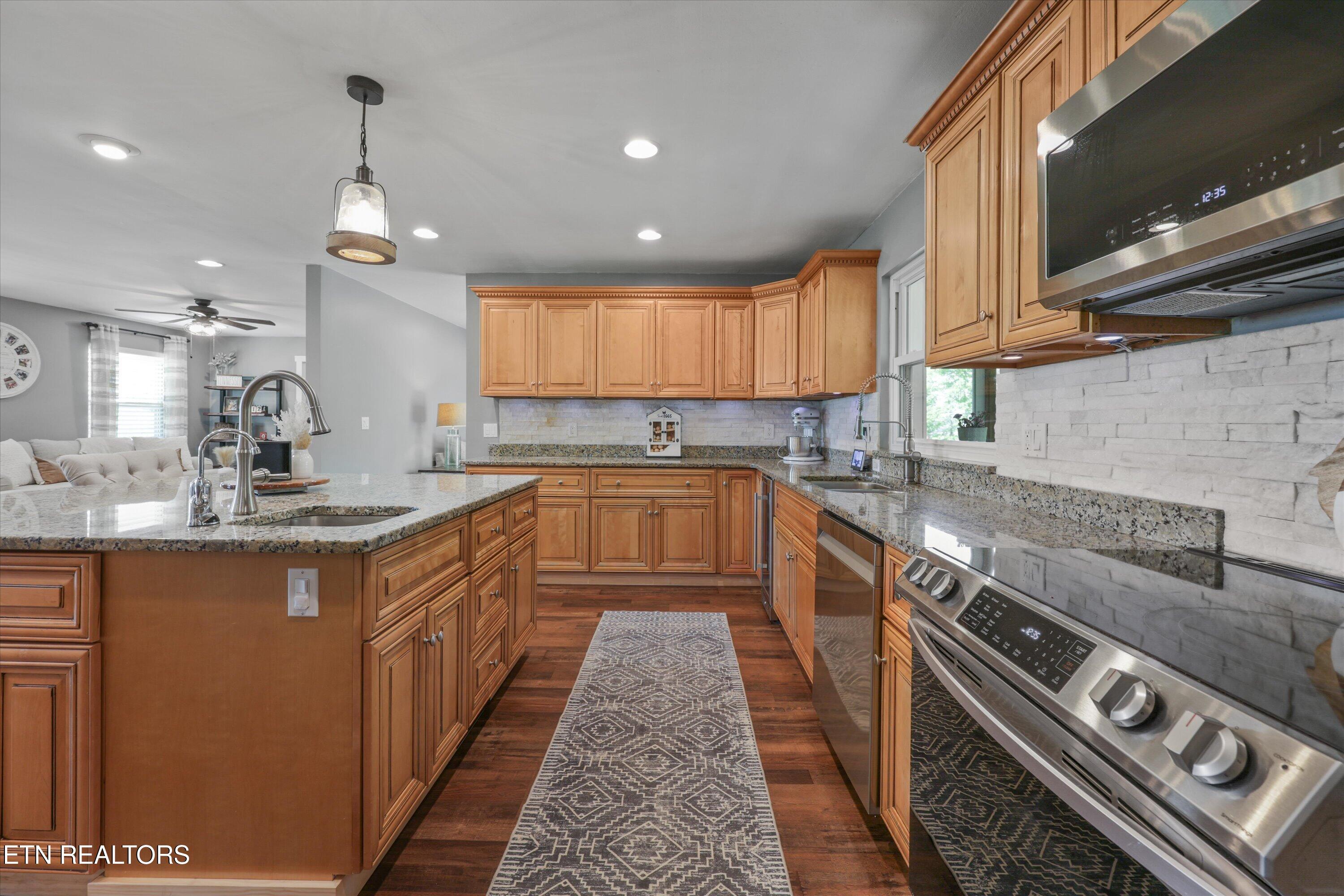 15960 Old Stage Road Lenoir City TN 37772