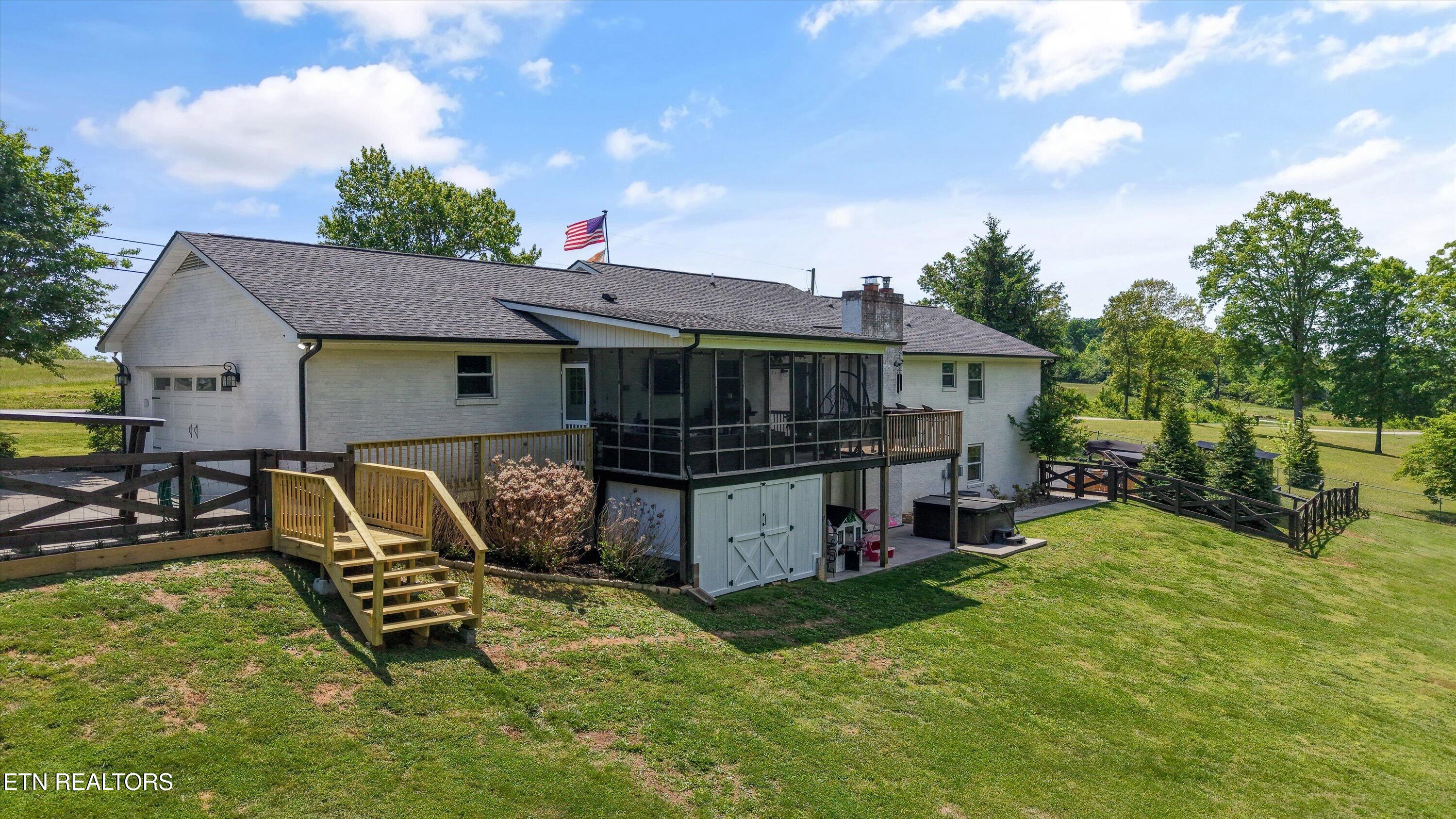 15960 Old Stage Road Lenoir City TN 37772