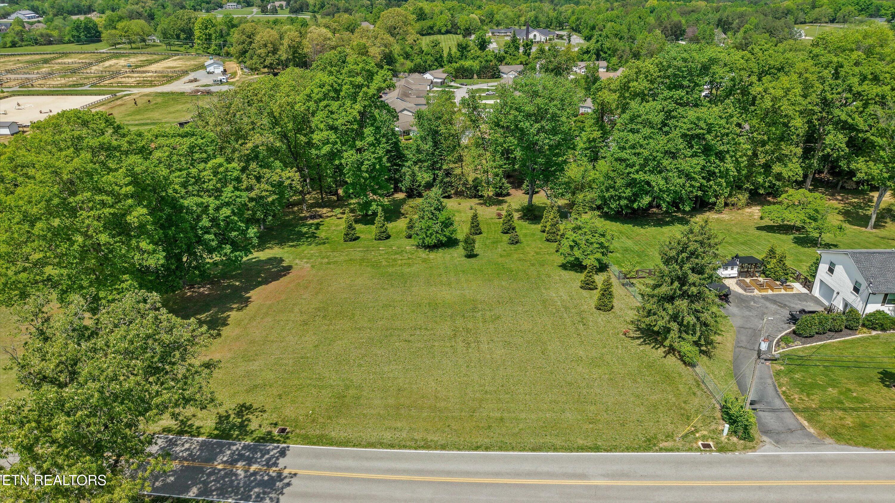 15960 Old Stage Road Lenoir City TN 37772