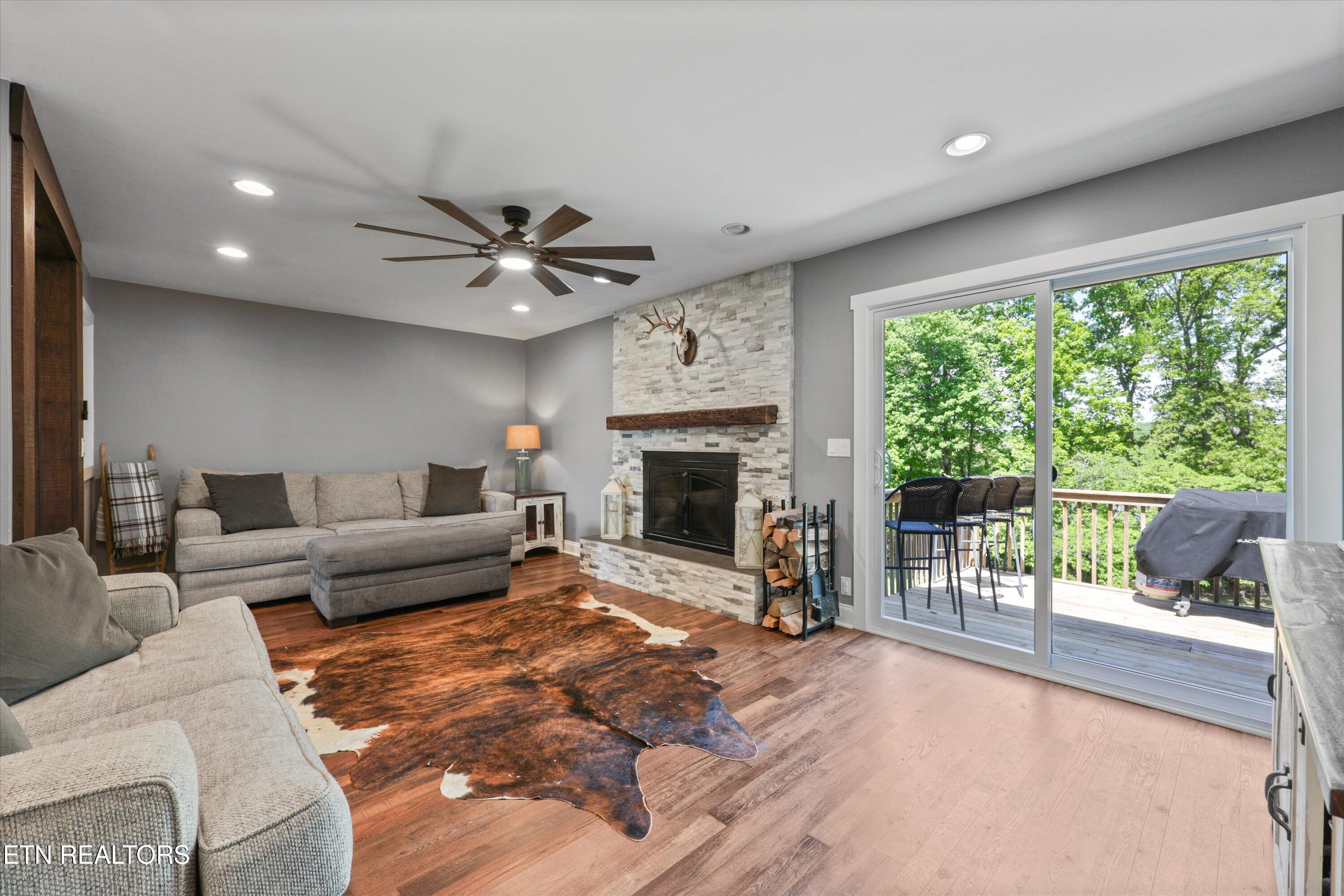 15960 Old Stage Road Lenoir City TN 37772