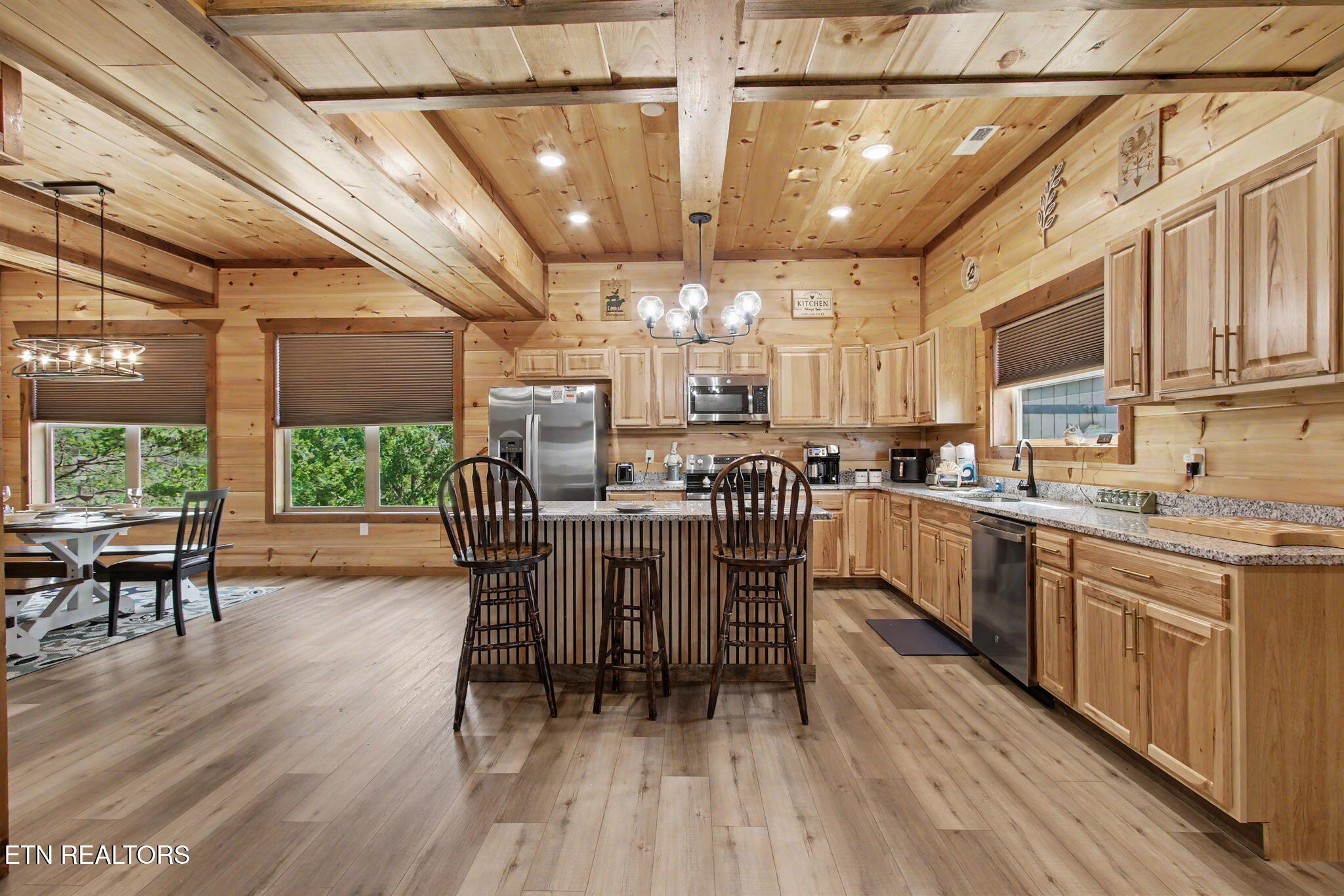 1124 Sanctuary Shores Way Sevierville TN 37876