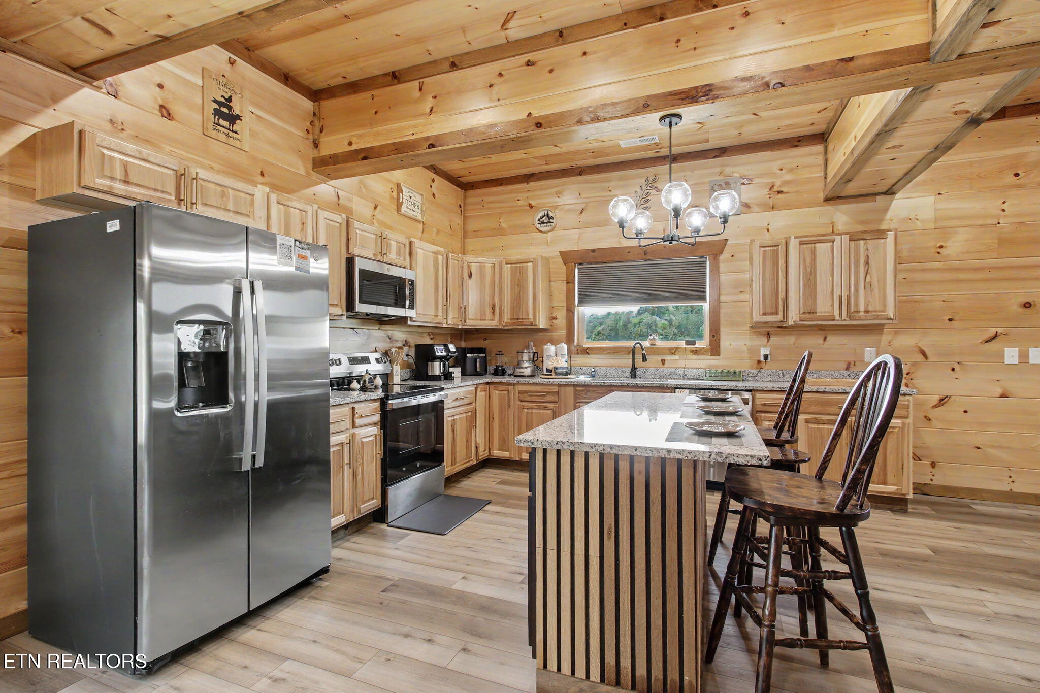 1124 Sanctuary Shores Way Sevierville TN 37876