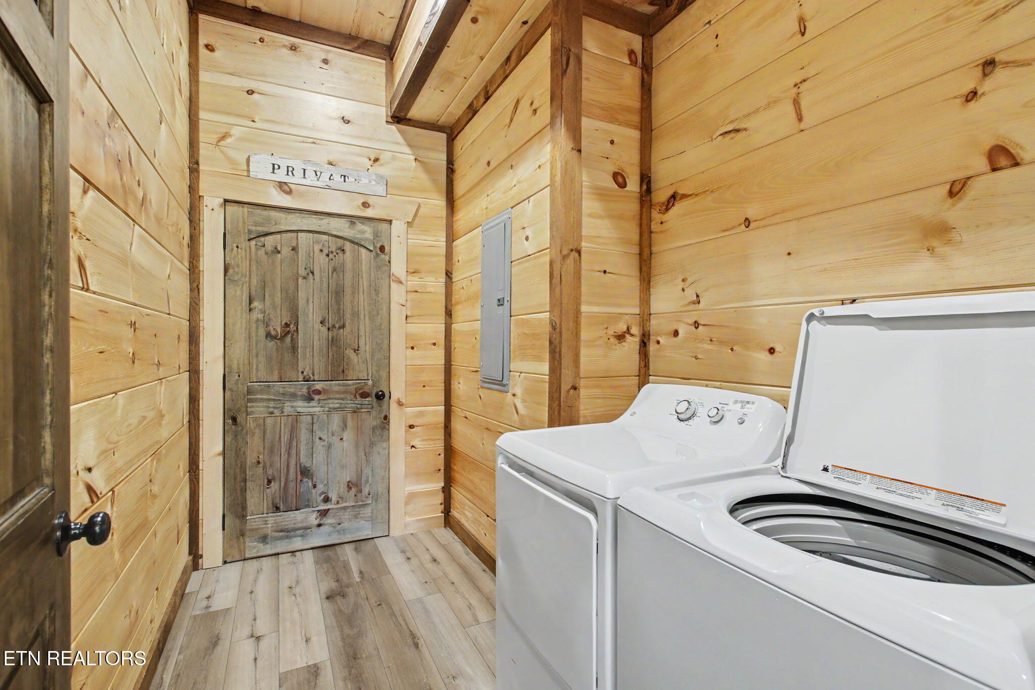 1124 Sanctuary Shores Way Sevierville TN 37876