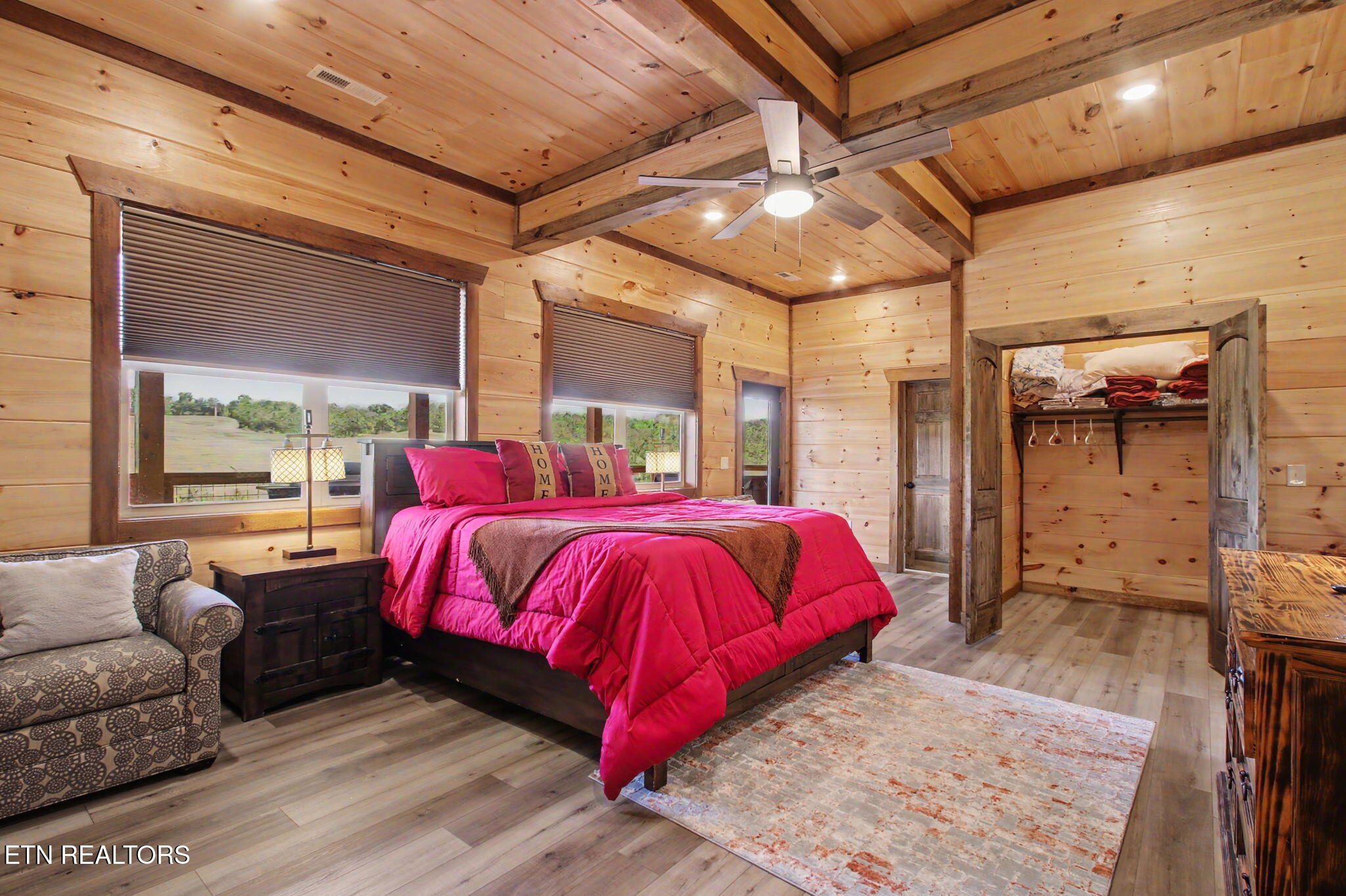 1124 Sanctuary Shores Way Sevierville TN 37876
