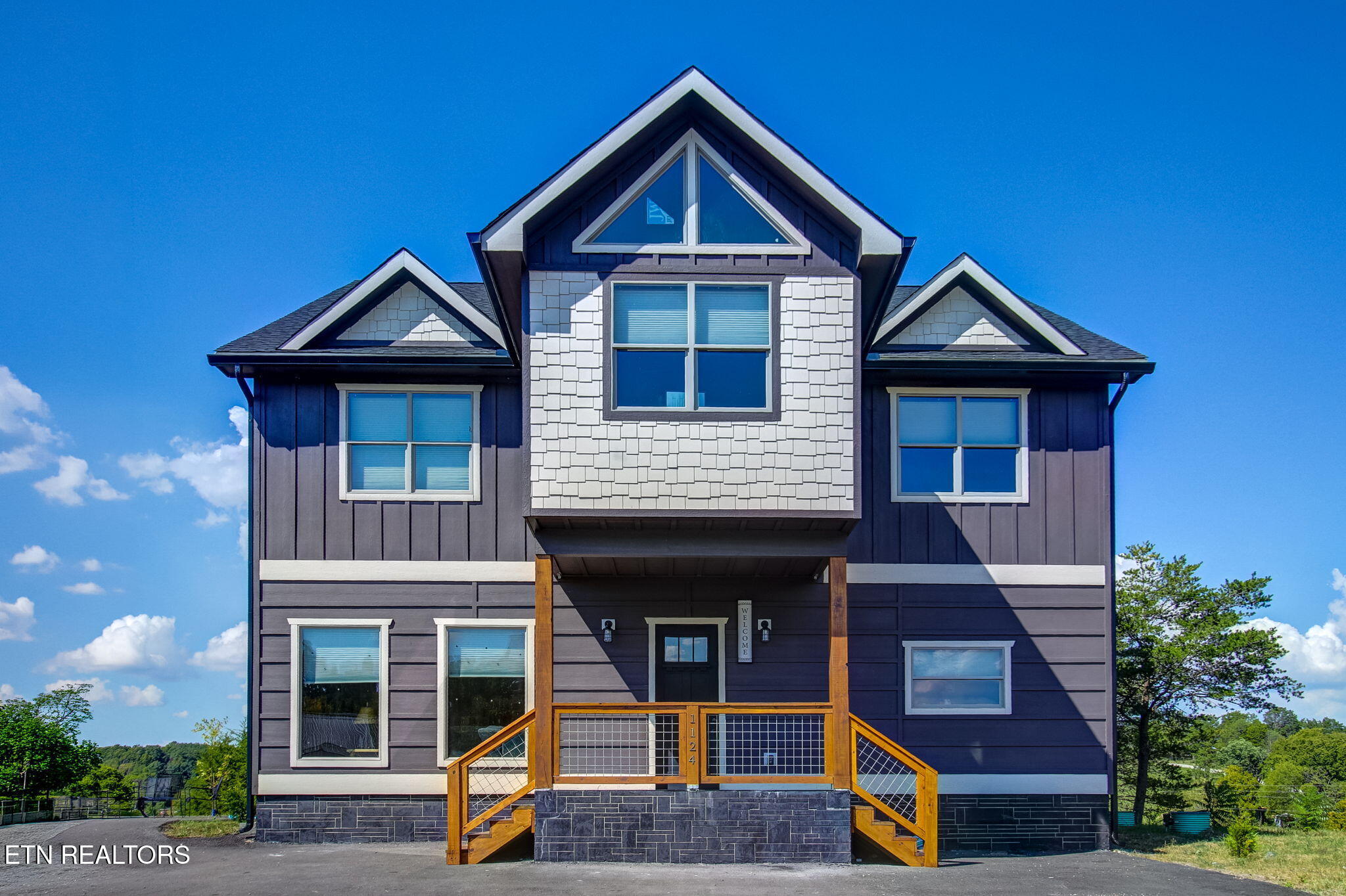 1124 Sanctuary Shores Way Sevierville TN 37876