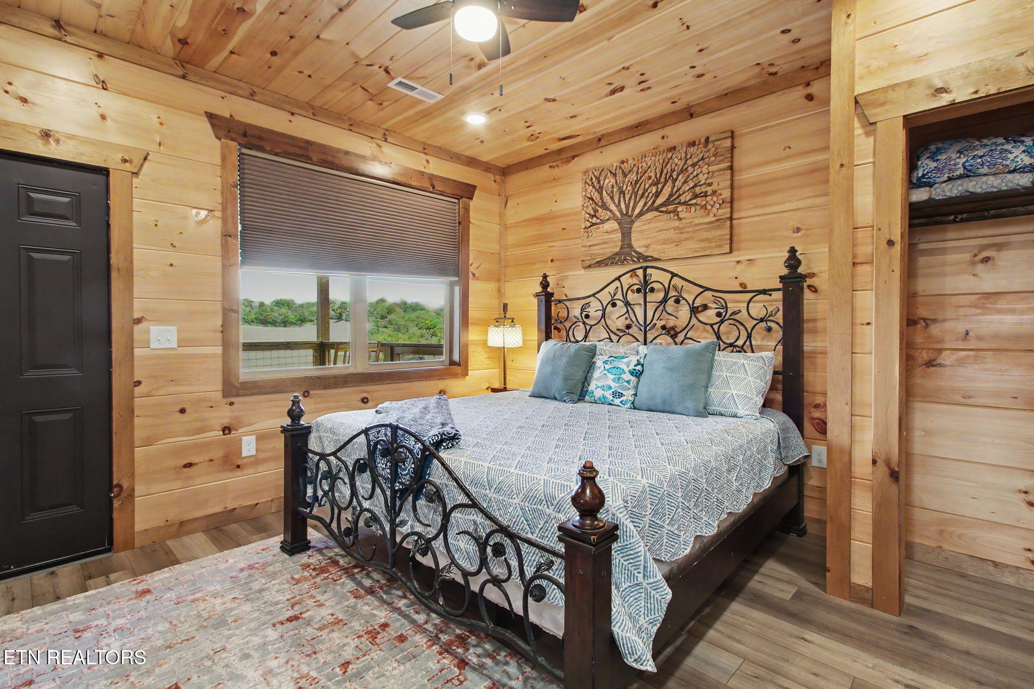 1124 Sanctuary Shores Way Sevierville TN 37876
