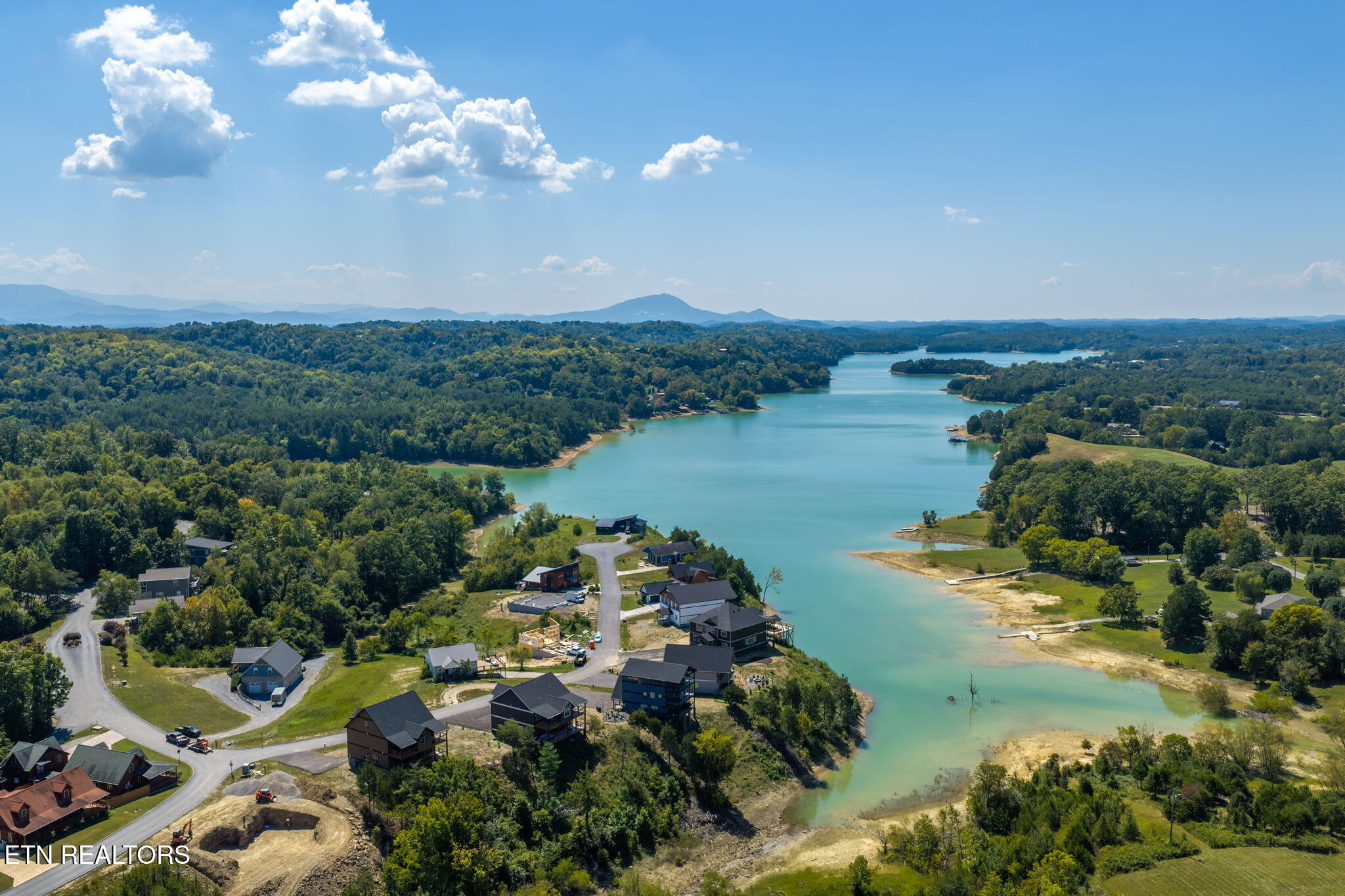 1124 Sanctuary Shores Way Sevierville TN 37876