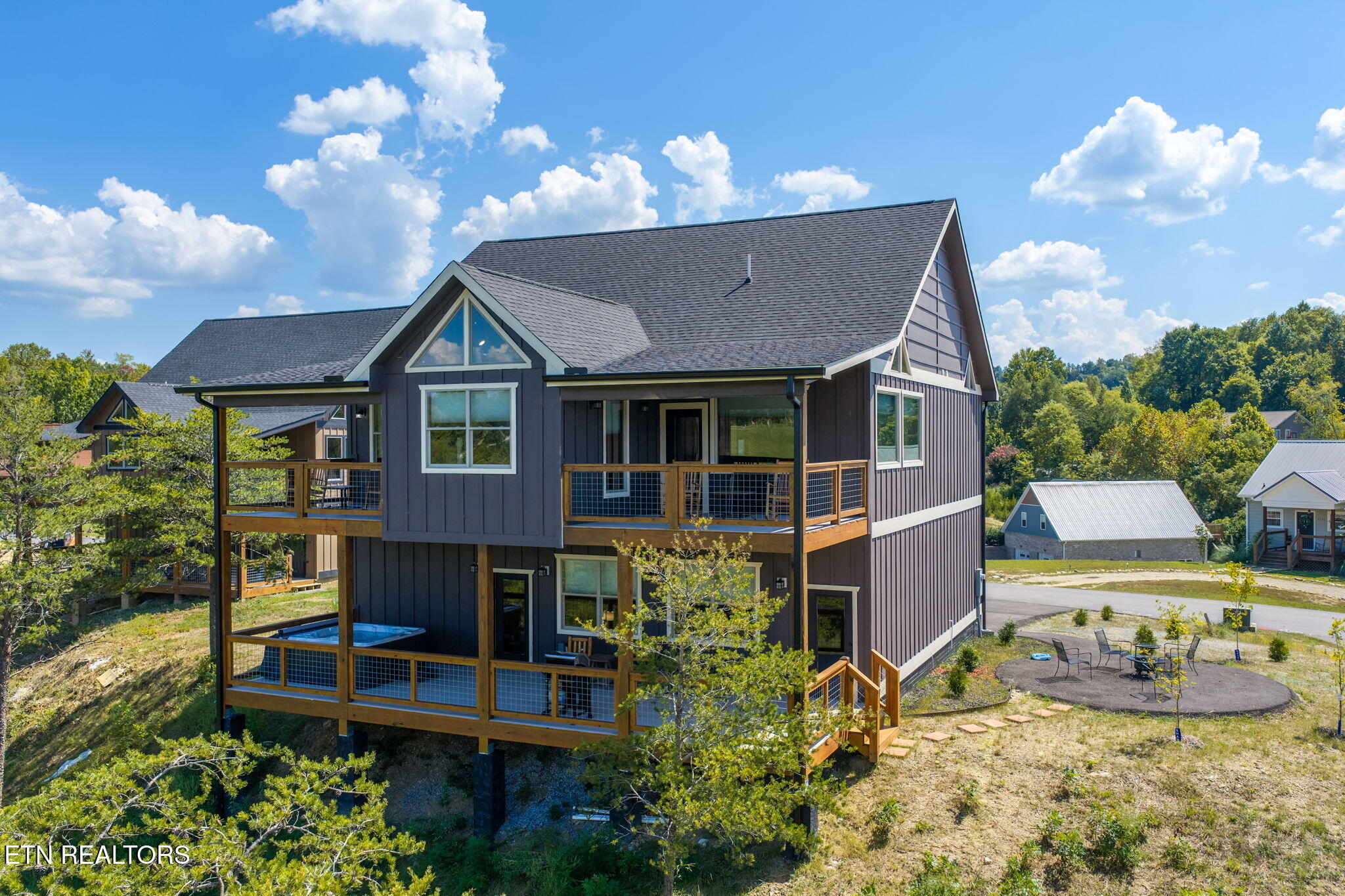 1124 Sanctuary Shores Way Sevierville TN 37876