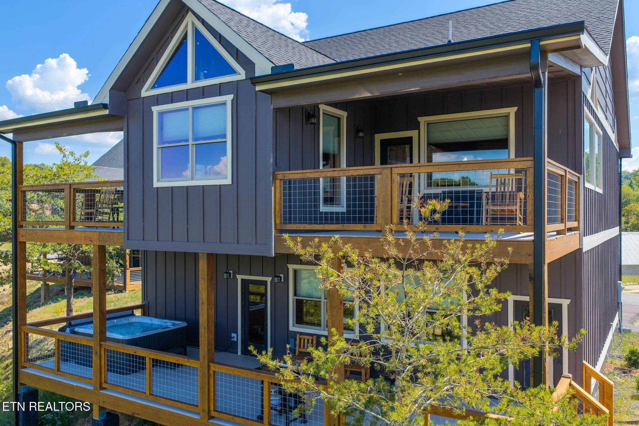 1124 Sanctuary Shores Way Sevierville TN 37876