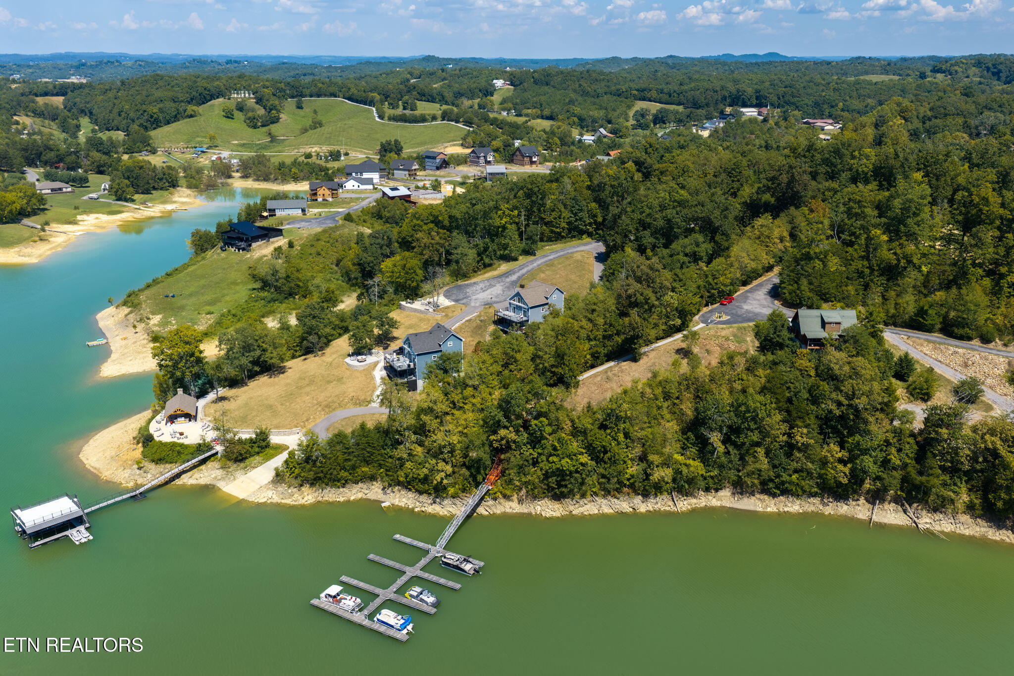 1124 Sanctuary Shores Way Sevierville TN 37876