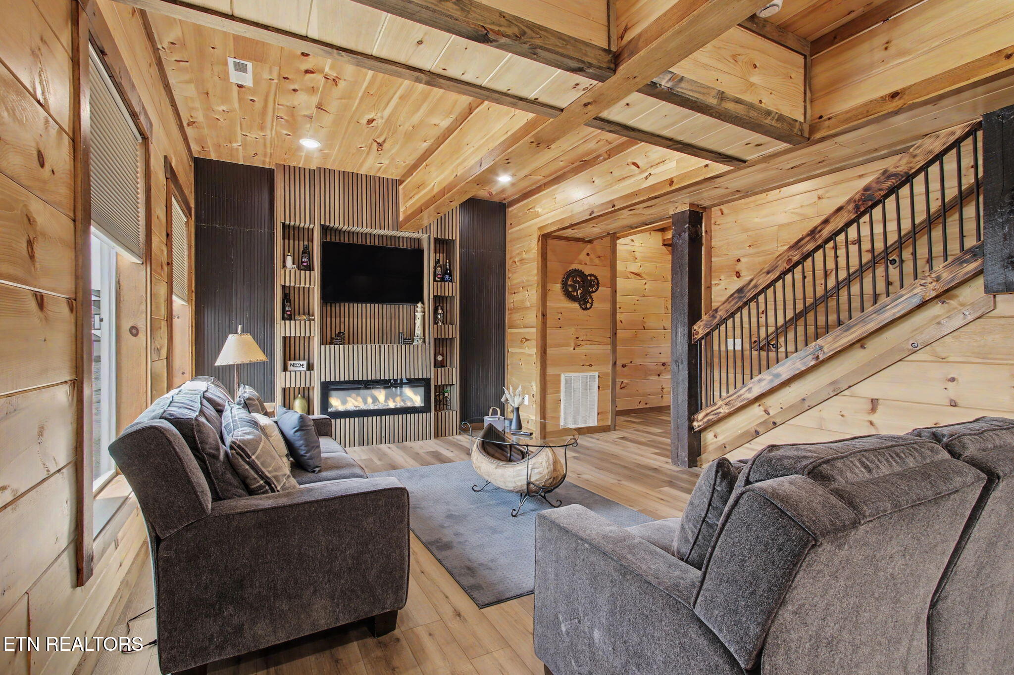 1124 Sanctuary Shores Way Sevierville TN 37876