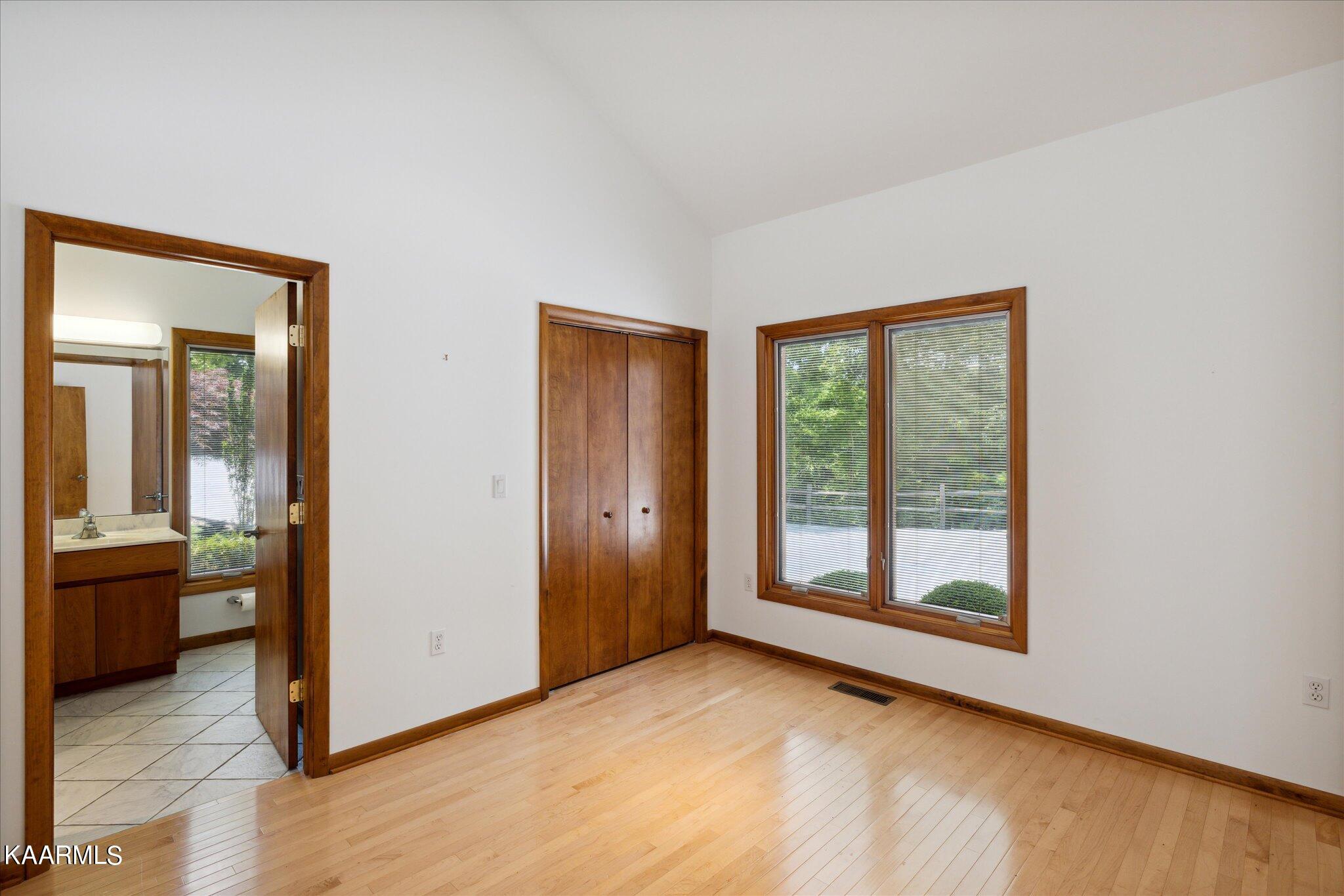 725 Riveredge Lane Dandridge TN 37725