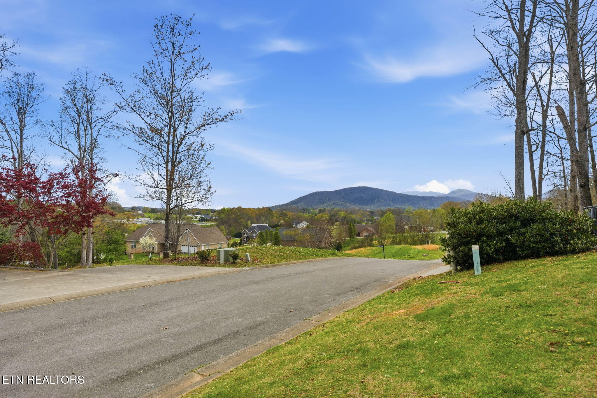 2501 Friar Wood Lane Sevierville TN 37876