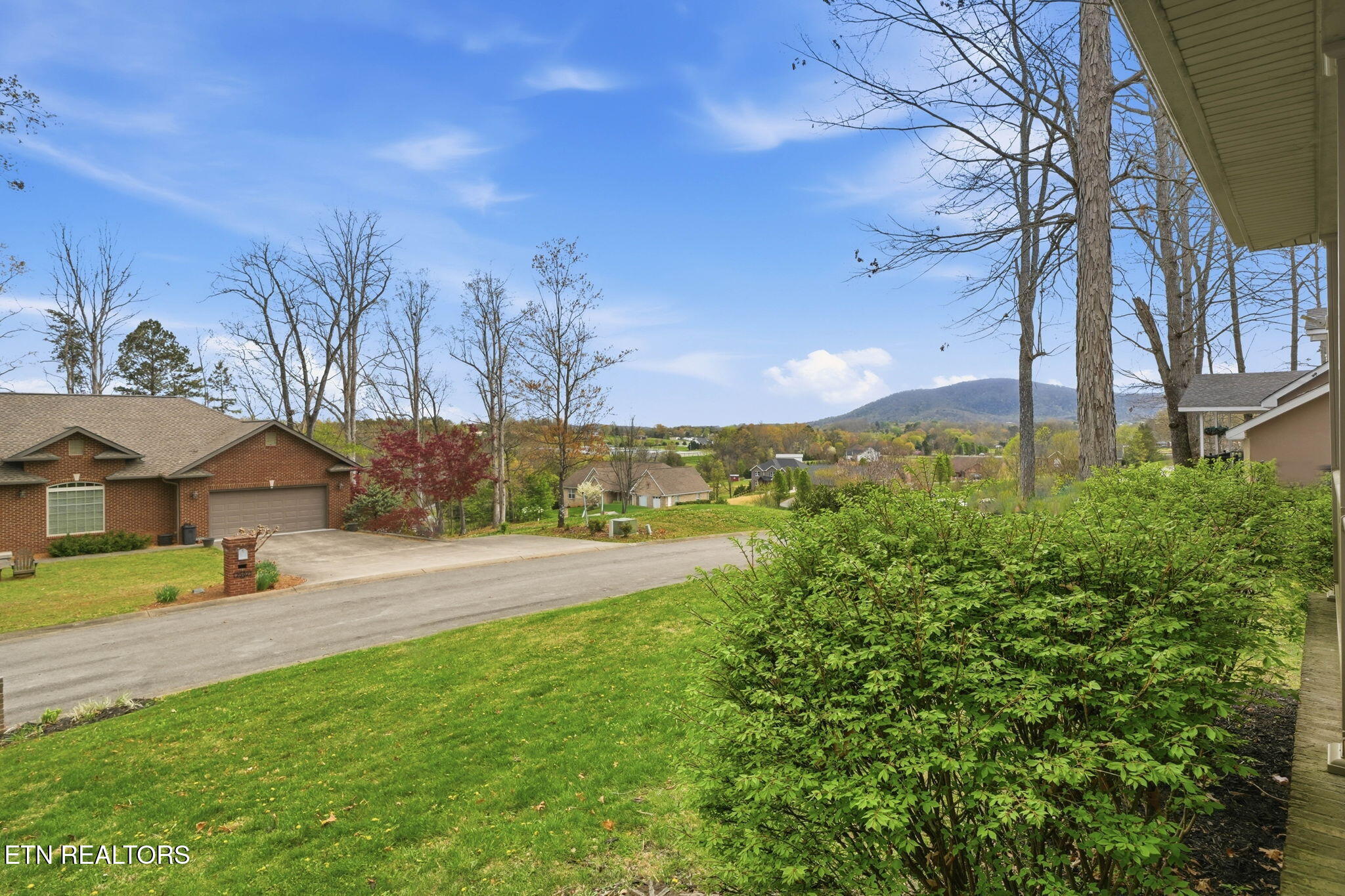 2501 Friar Wood Lane Sevierville TN 37876