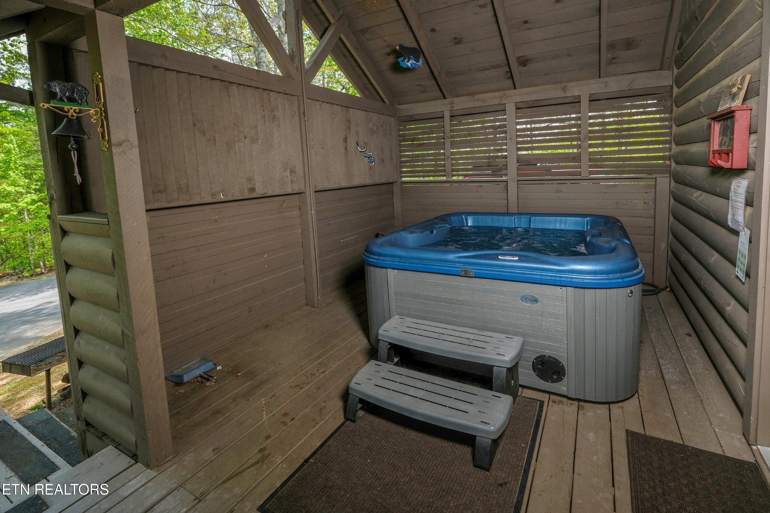 3549 Country Pines Way Sevierville TN 37876