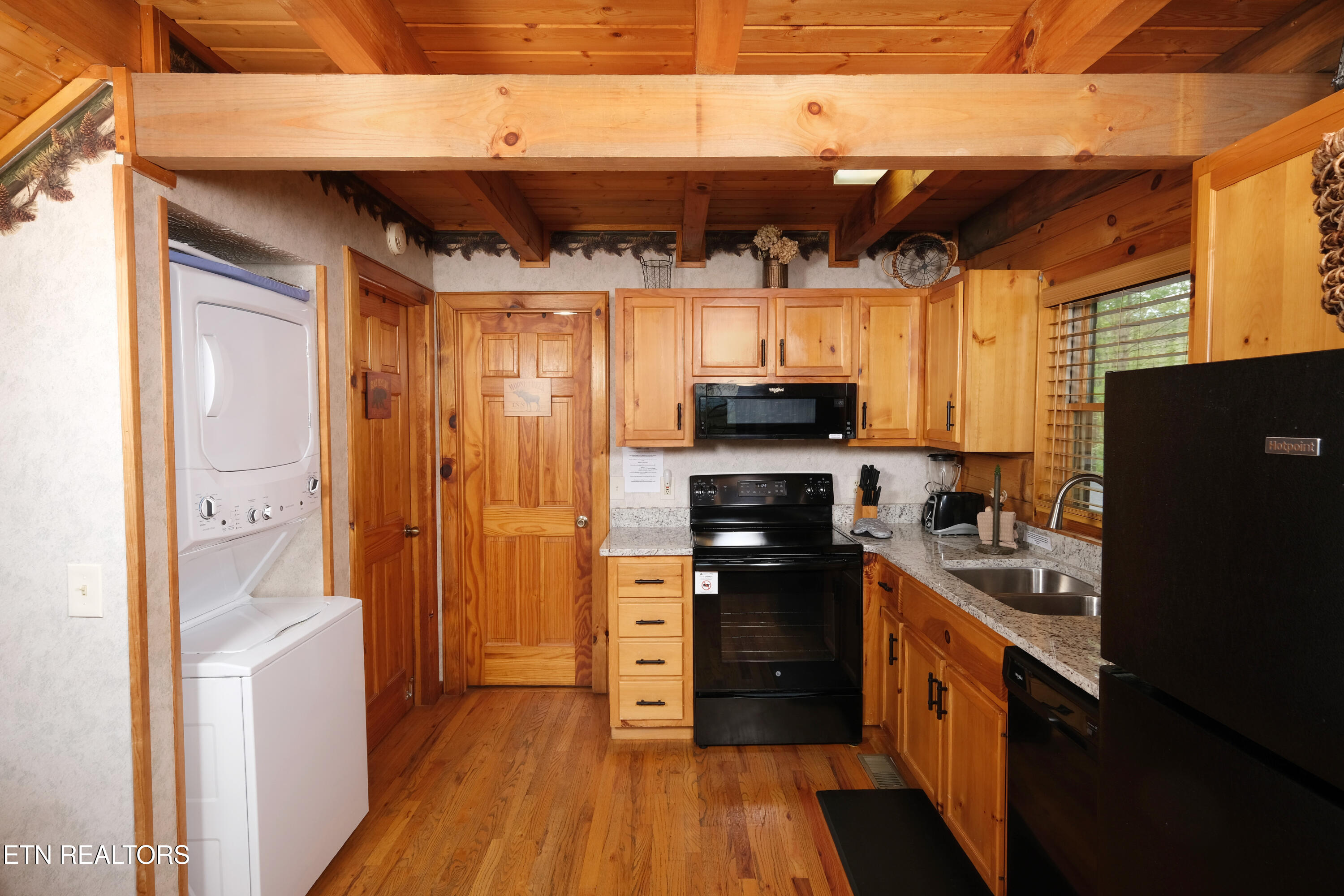 3549 Country Pines Way Sevierville TN 37876