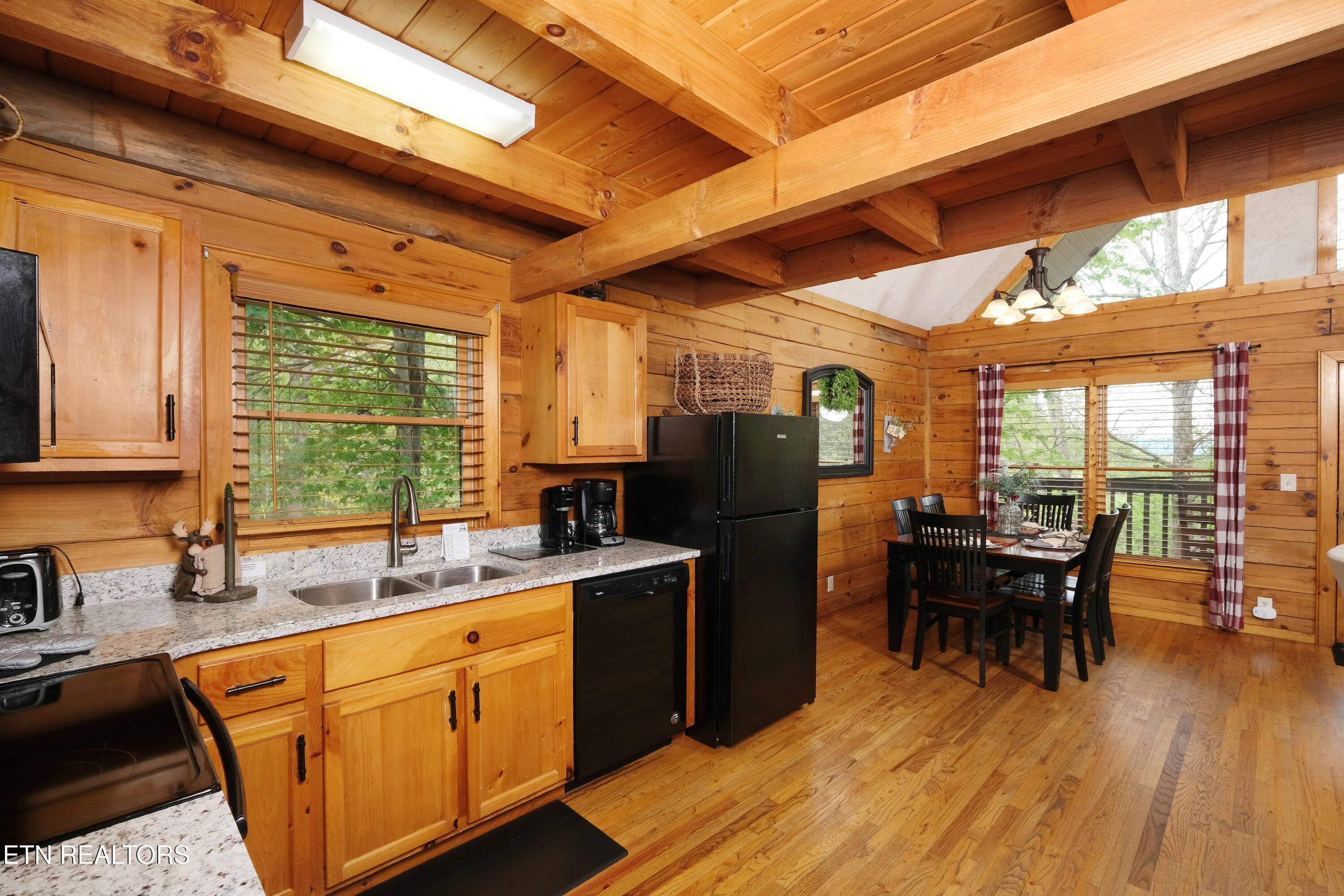 3549 Country Pines Way Sevierville TN 37876
