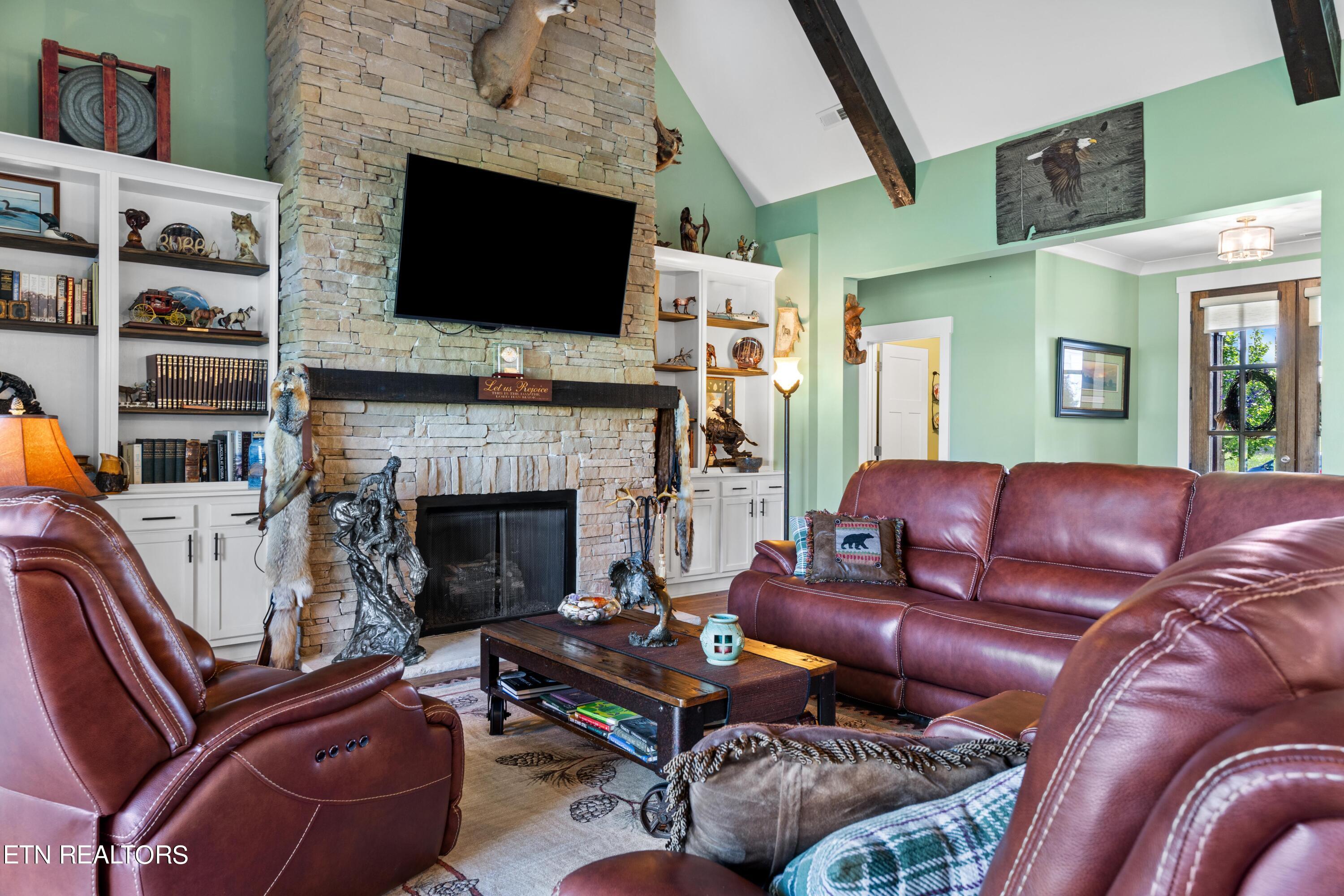 335 Indian Cave Drive Loudon TN 37774