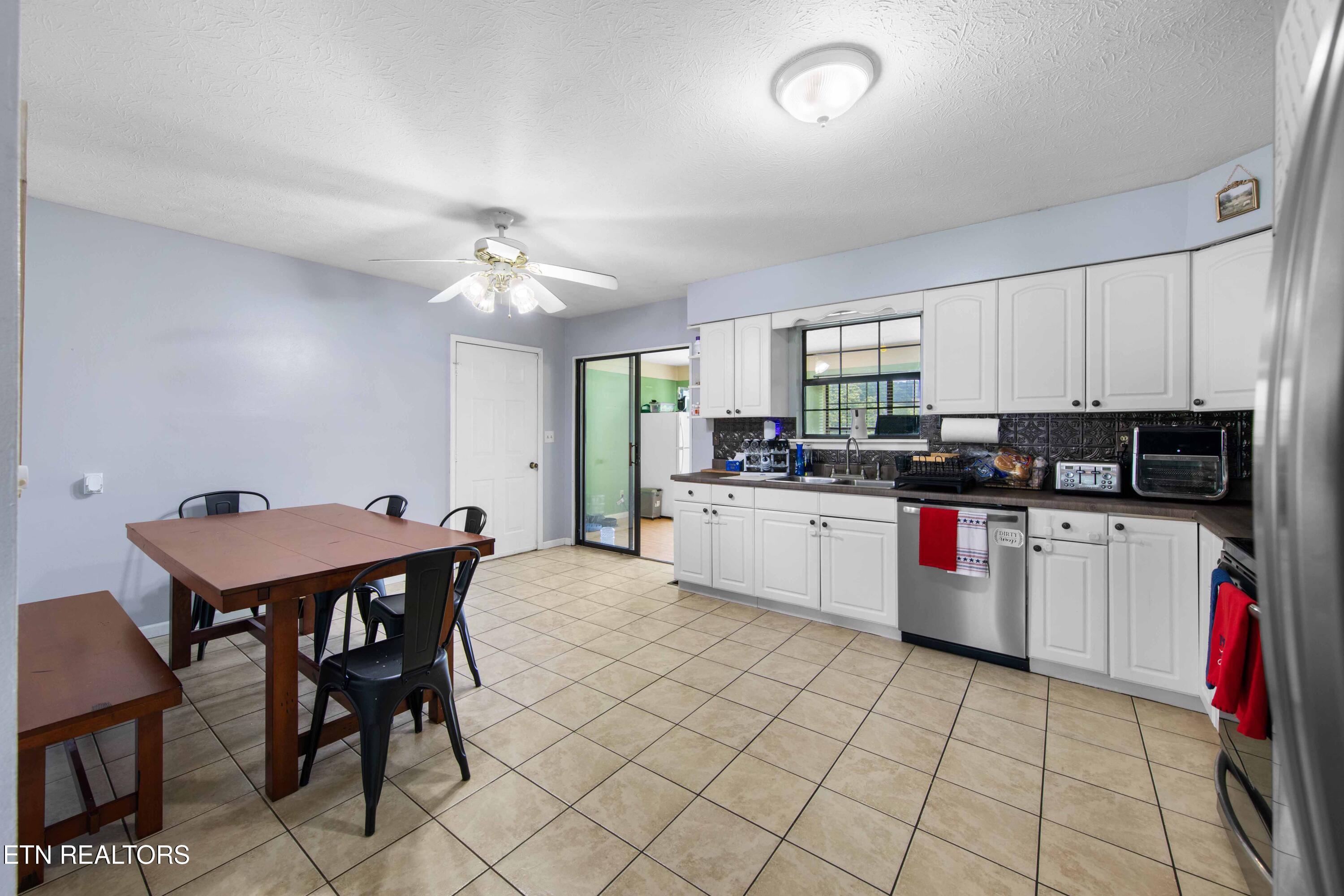 509 Camp Ridge Road Lafollette TN 37766