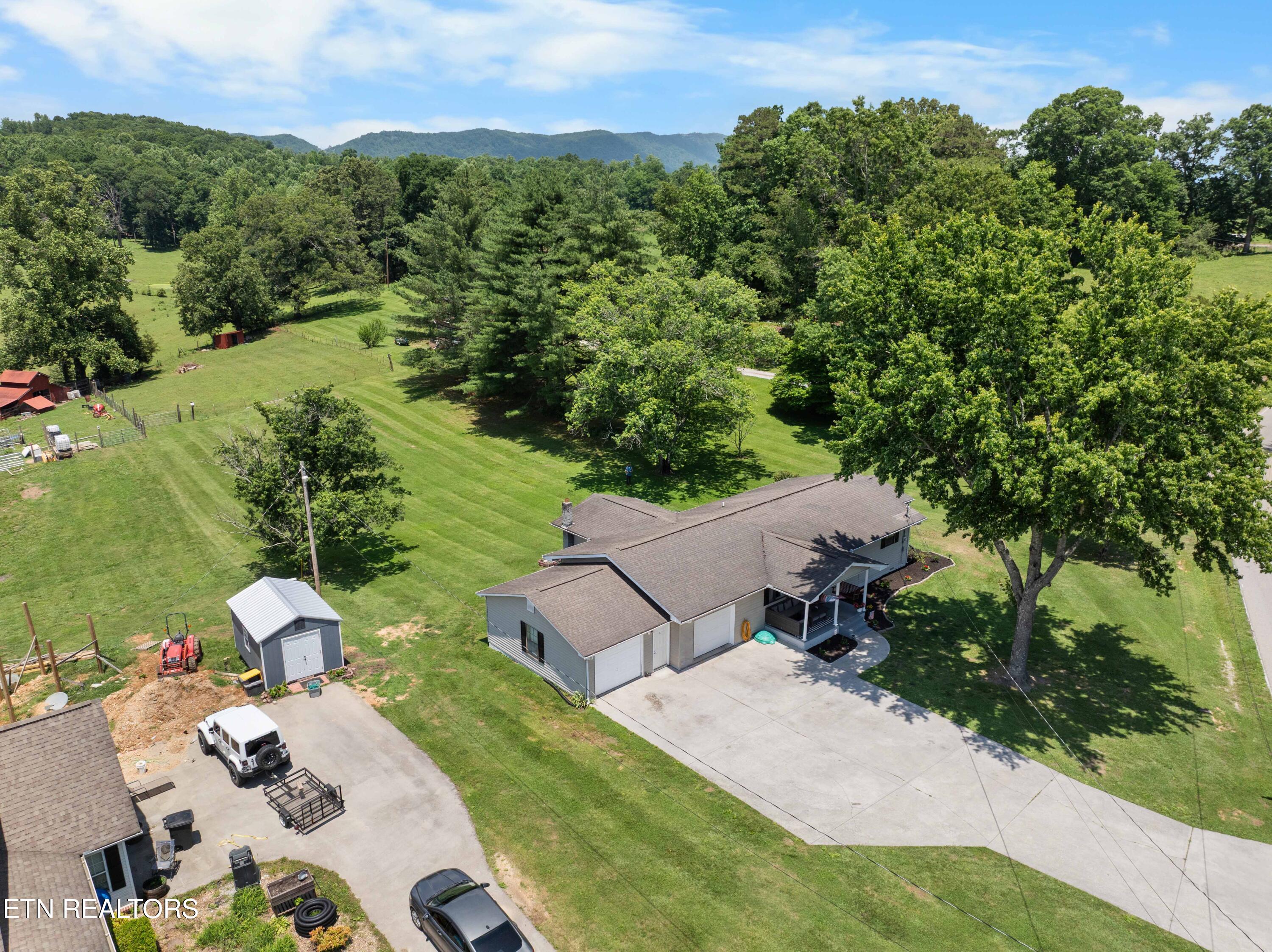 509 Camp Ridge Road Lafollette TN 37766