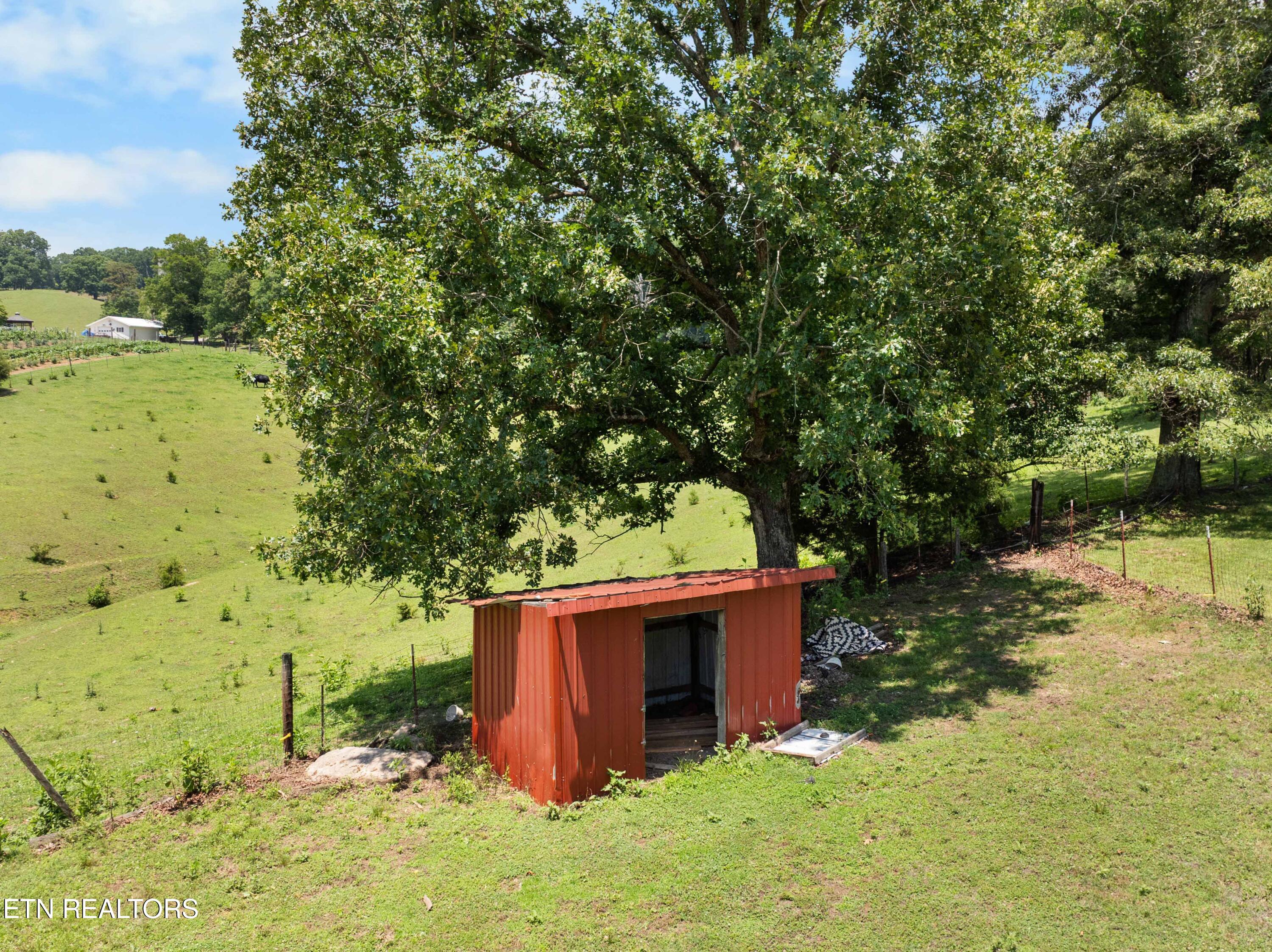 509 Camp Ridge Road Lafollette TN 37766
