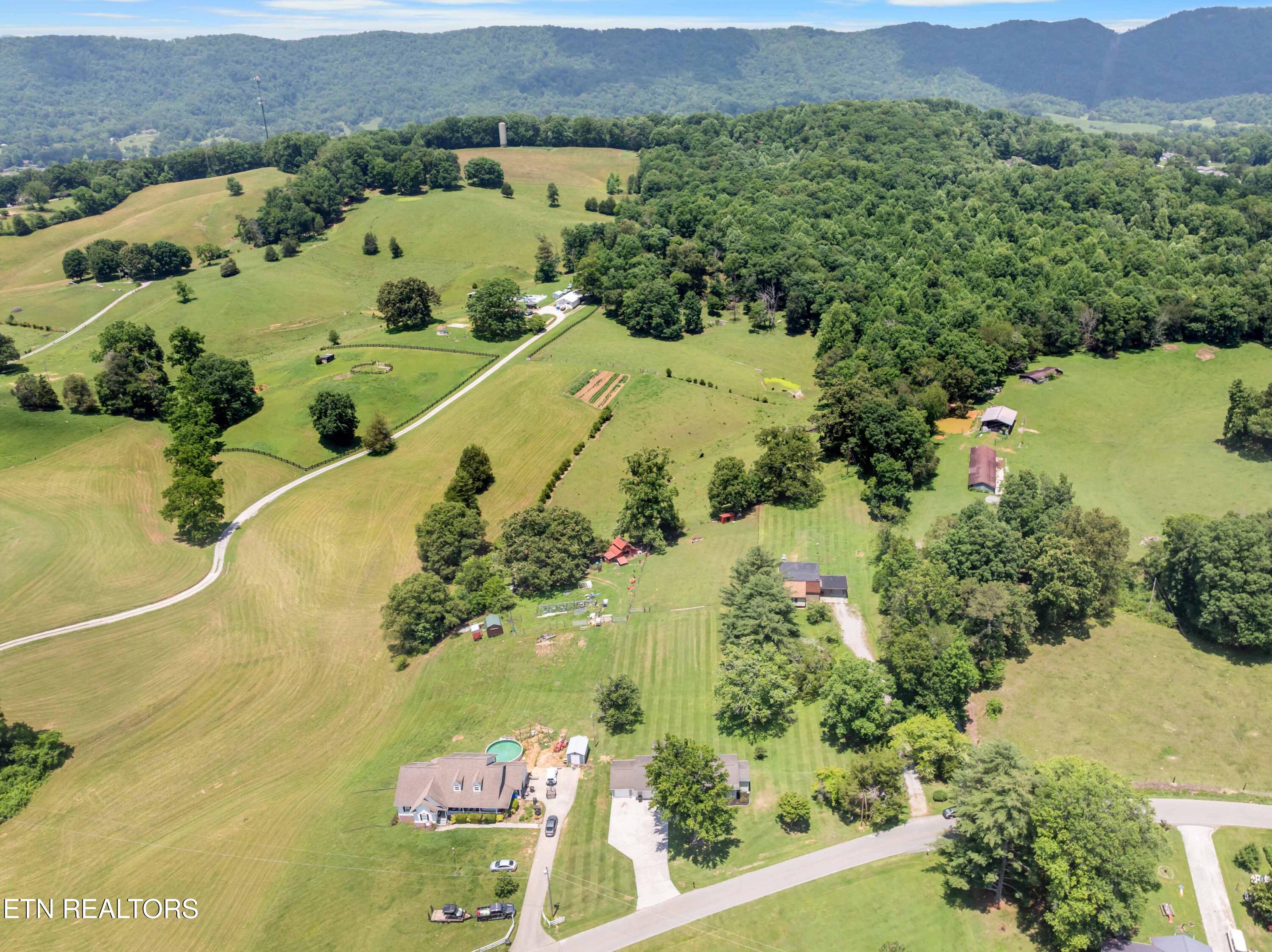 509 Camp Ridge Road Lafollette TN 37766