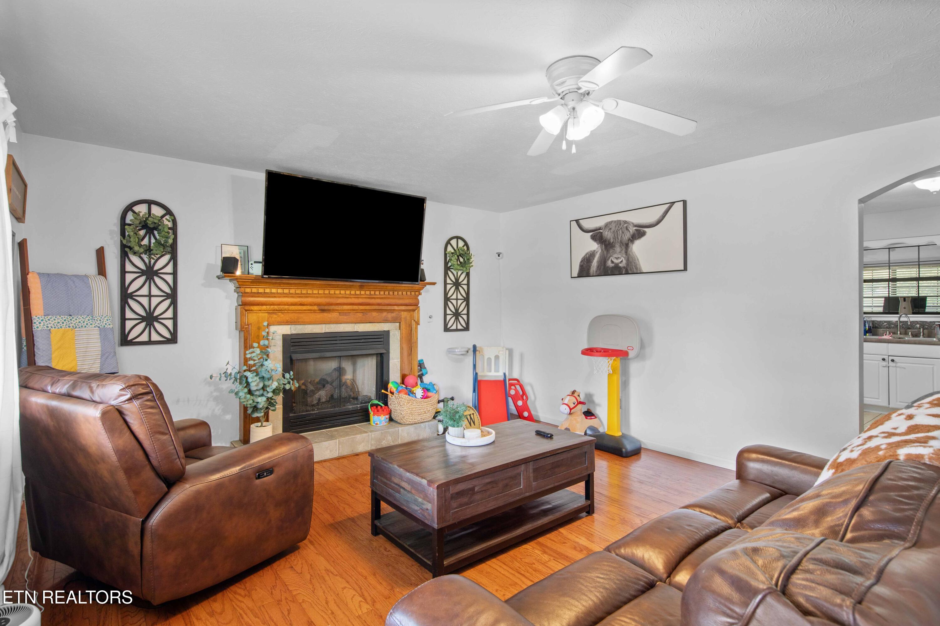 509 Camp Ridge Road Lafollette TN 37766