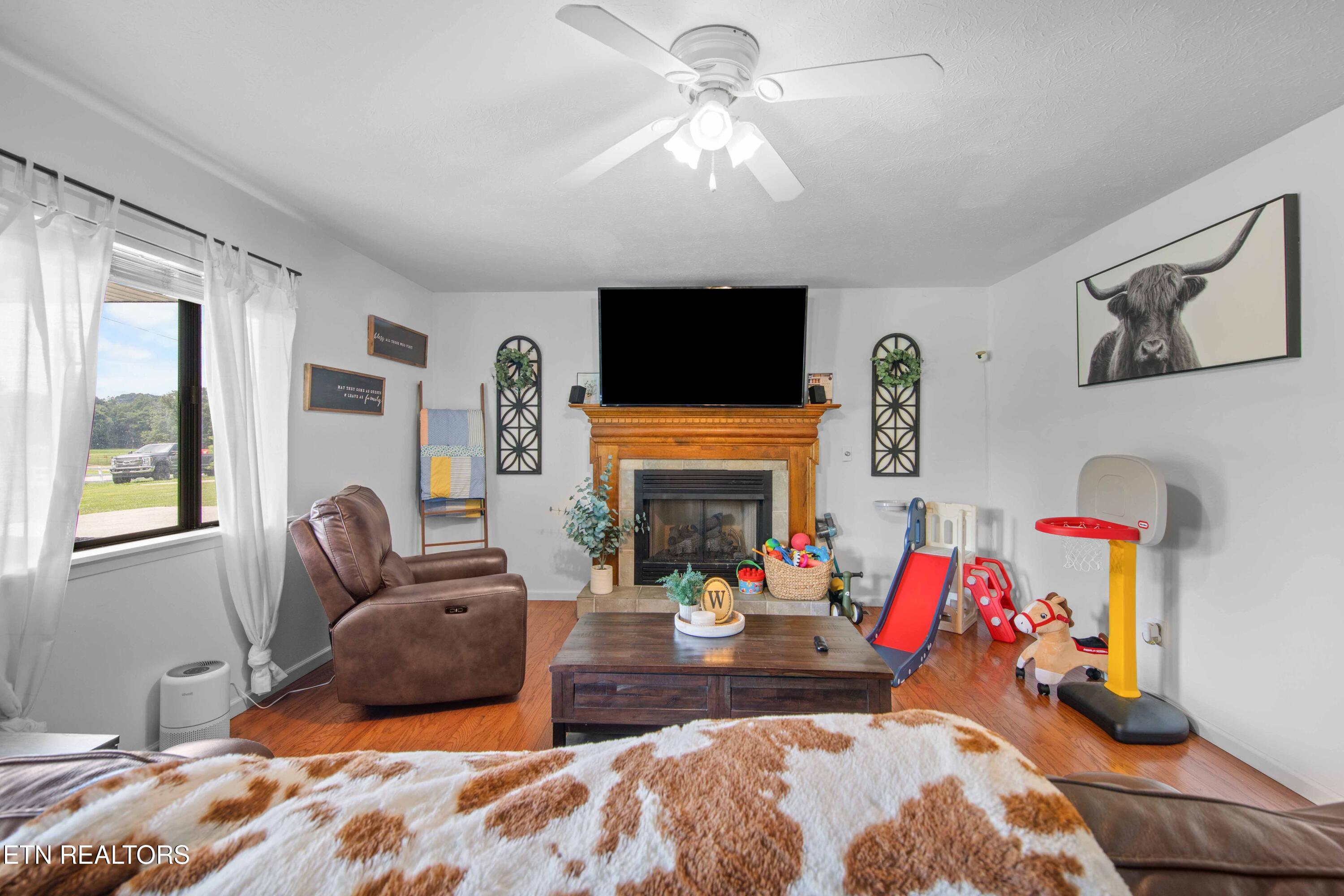 509 Camp Ridge Road Lafollette TN 37766