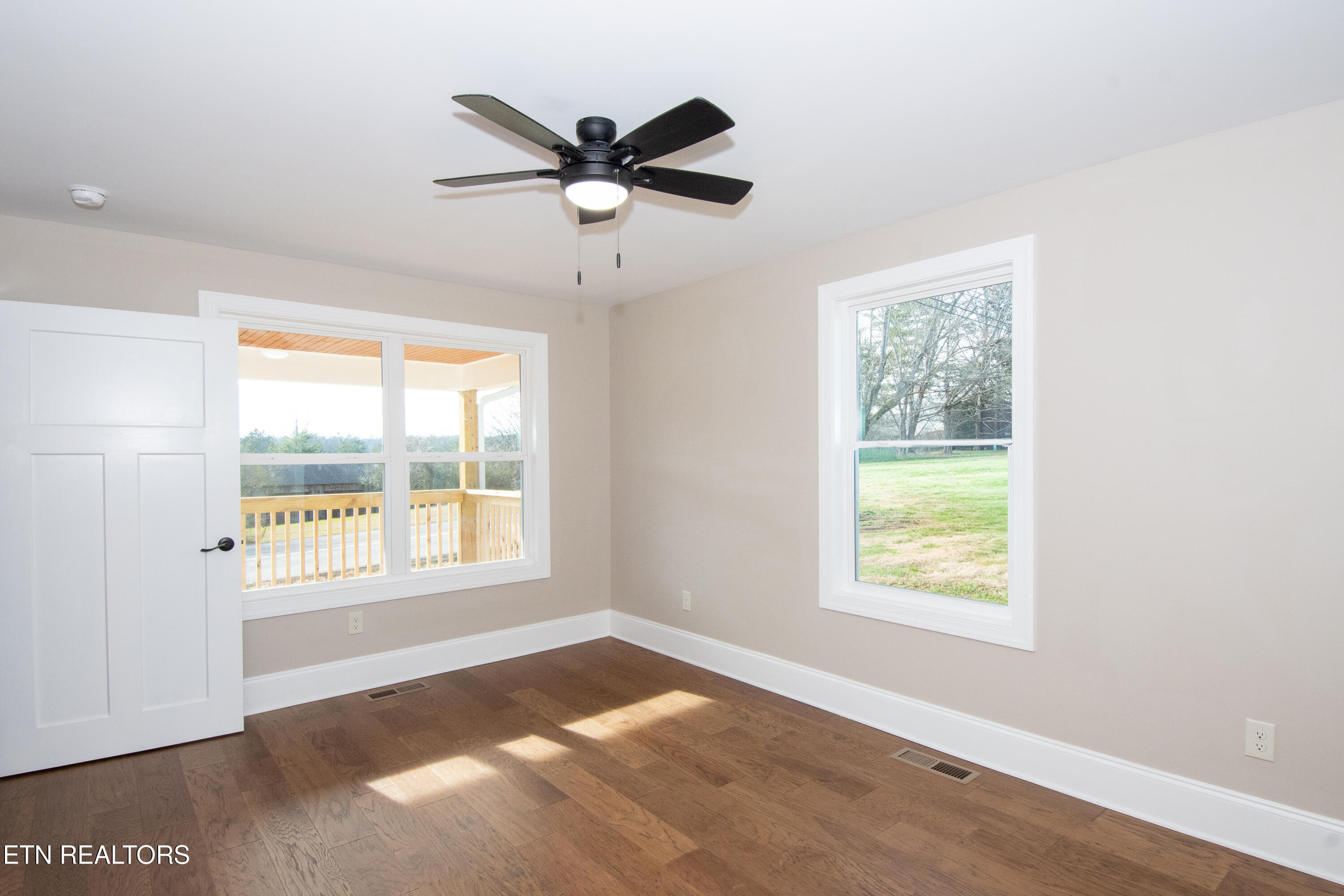 308 W Hill Avenue Friendsville TN 37737