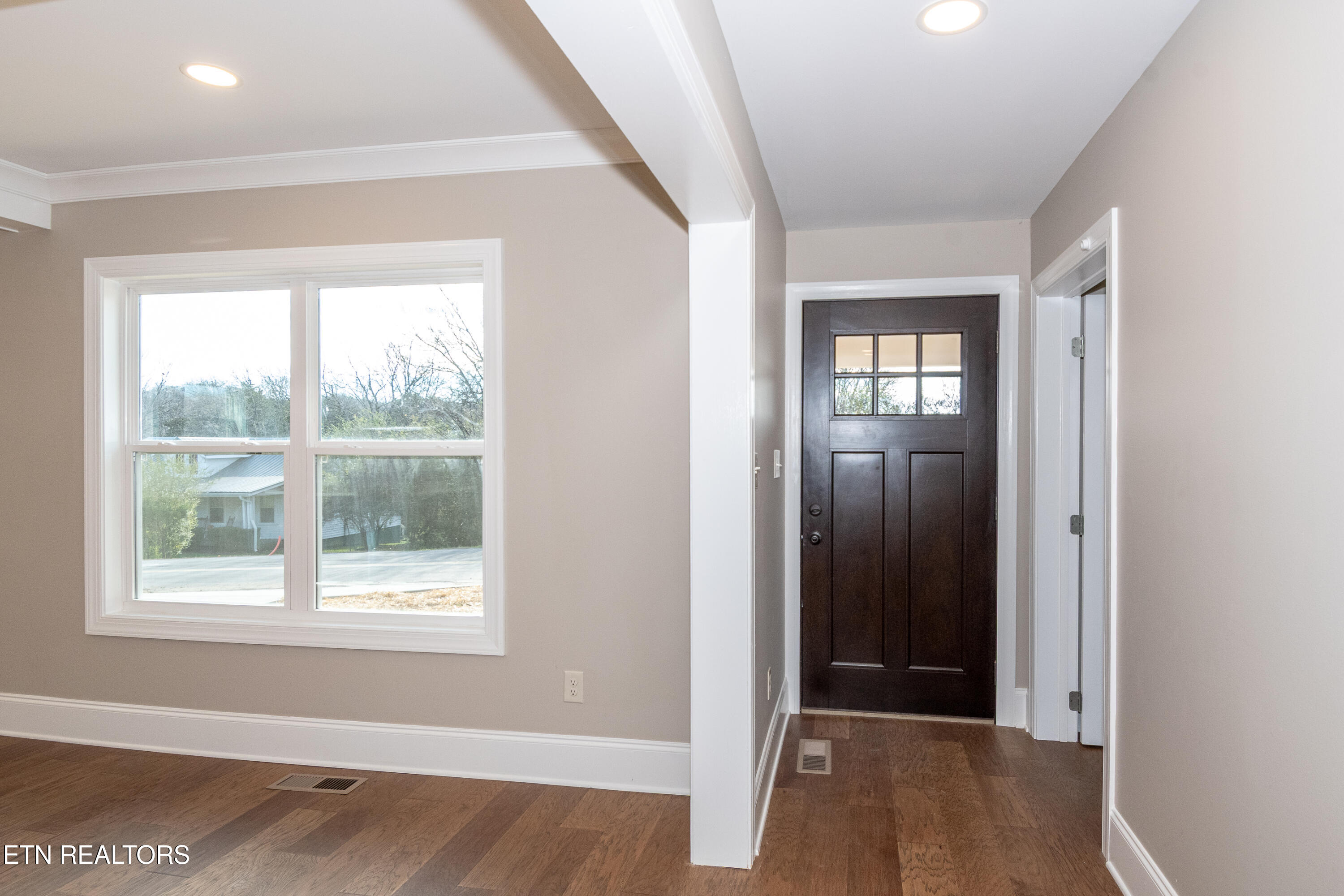 308 W Hill Avenue Friendsville TN 37737